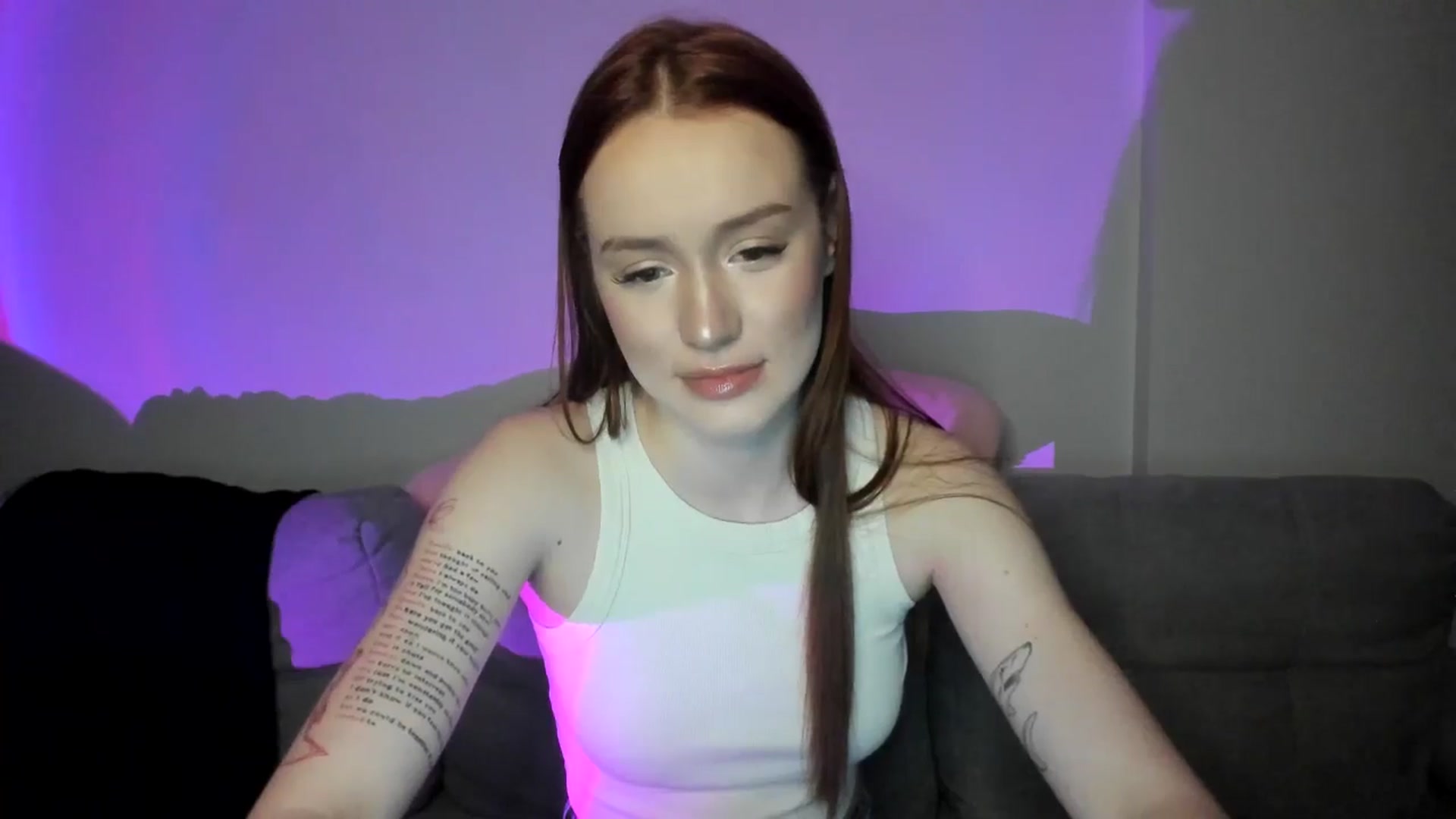 Gallery image thumbnail from IsabellRrose's myfreecams stream on, 03/26/2025, 17:12 image 3 of 20