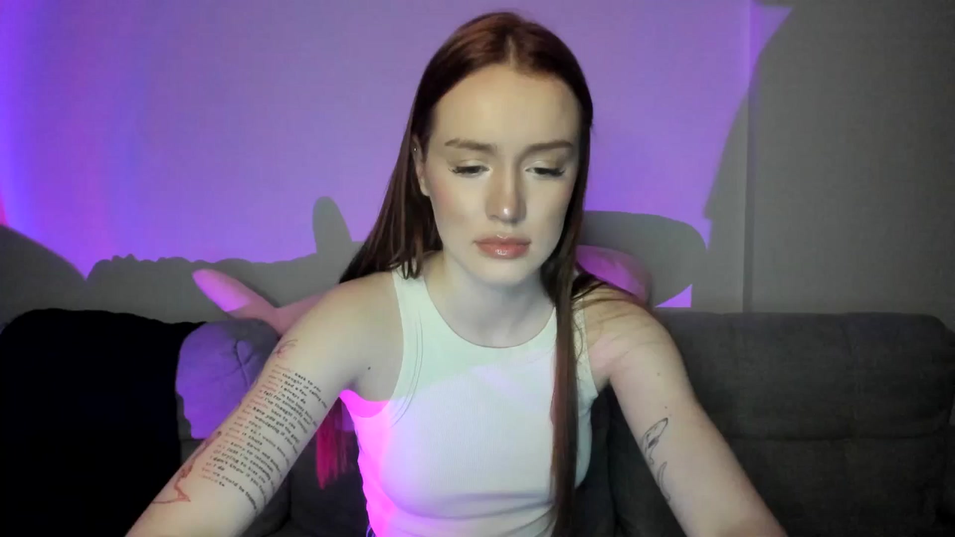 Gallery image thumbnail from IsabellRrose's myfreecams stream on, 03/26/2025, 17:12 image 1 of 20