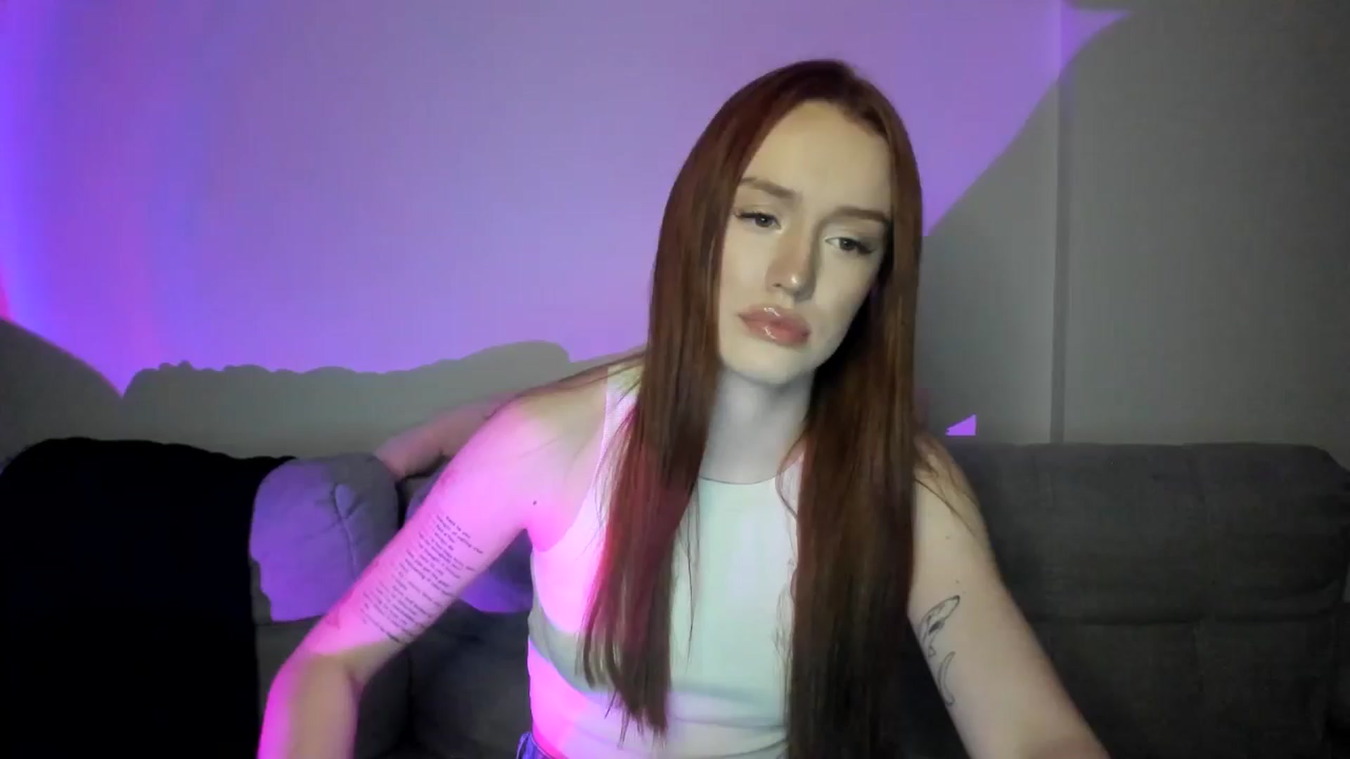 Gallery image thumbnail from IsabellRrose's myfreecams stream on, 03/26/2025, 17:12 image 10 of 20
