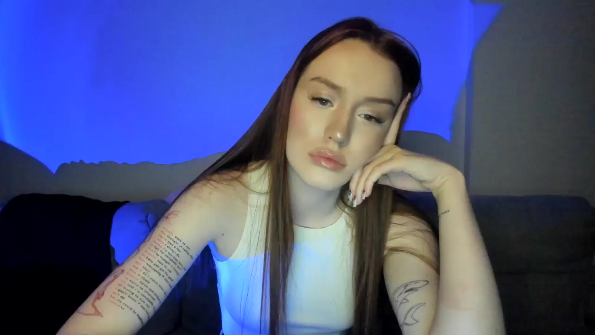 Gallery image thumbnail from IsabellRrose's myfreecams stream on, 03/26/2025, 18:09 image 6 of 20