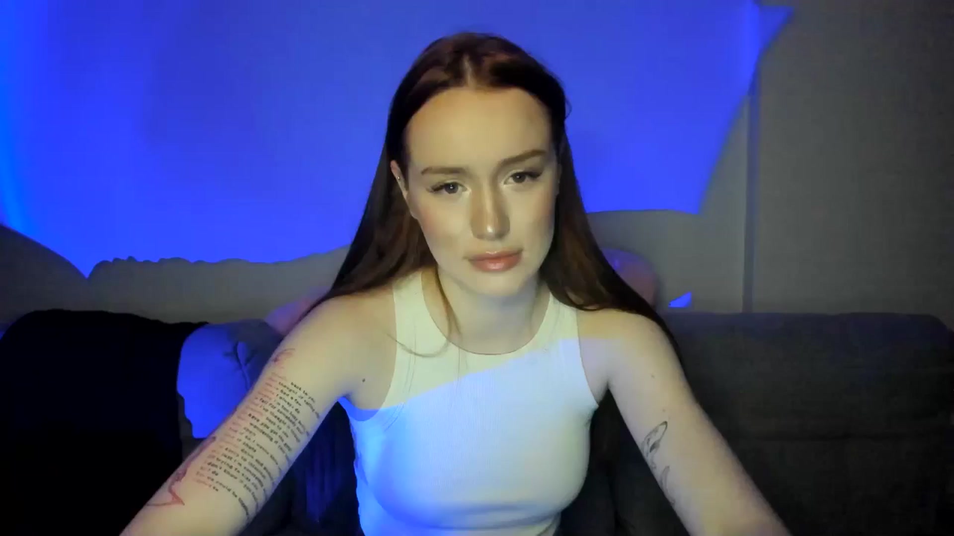 Gallery image thumbnail from IsabellRrose's myfreecams stream on, 03/26/2025, 18:18 image 17 of 20