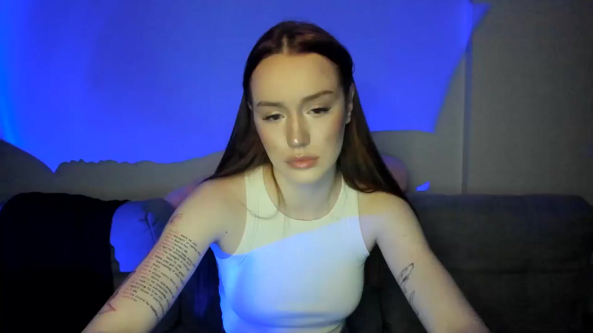 Gallery image thumbnail from IsabellRrose's myfreecams stream on, 03/26/2025, 18:18 image 15 of 20