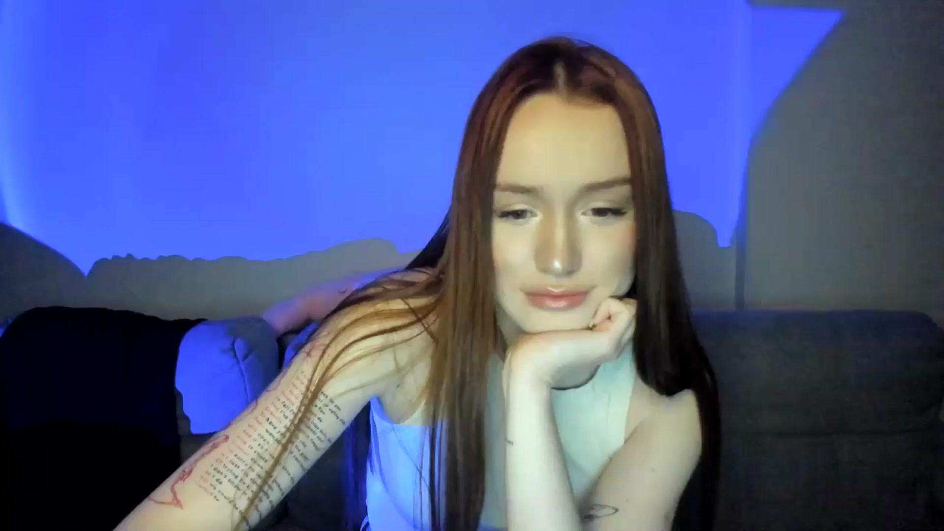 Gallery image thumbnail from IsabellRrose's myfreecams stream on, 03/26/2025, 18:18 image 11 of 20