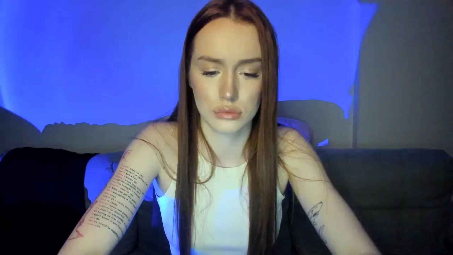 Gallery image thumbnail from IsabellRrose's myfreecams stream on, 03/26/2025, 18:36 image 8 of 20
