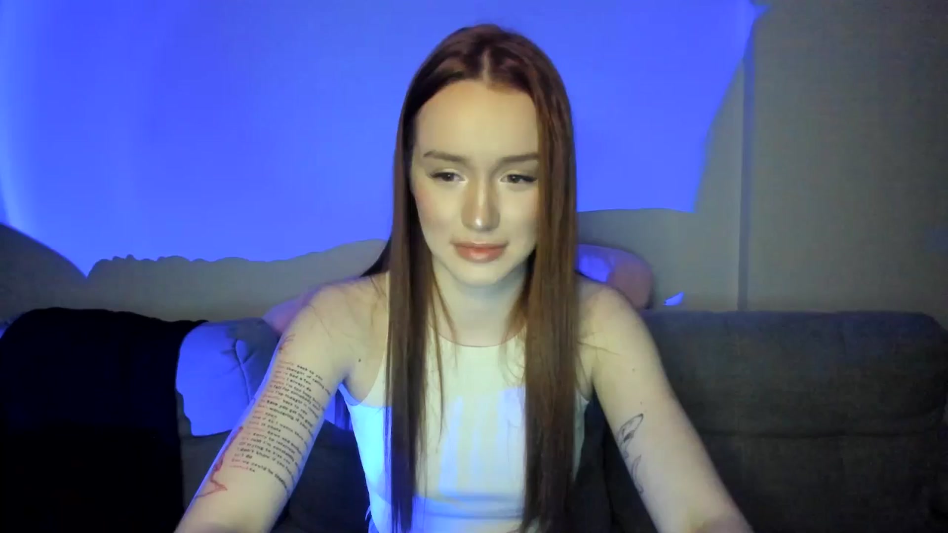 Gallery image thumbnail from IsabellRrose's myfreecams stream on, 03/26/2025, 18:36 image 17 of 20