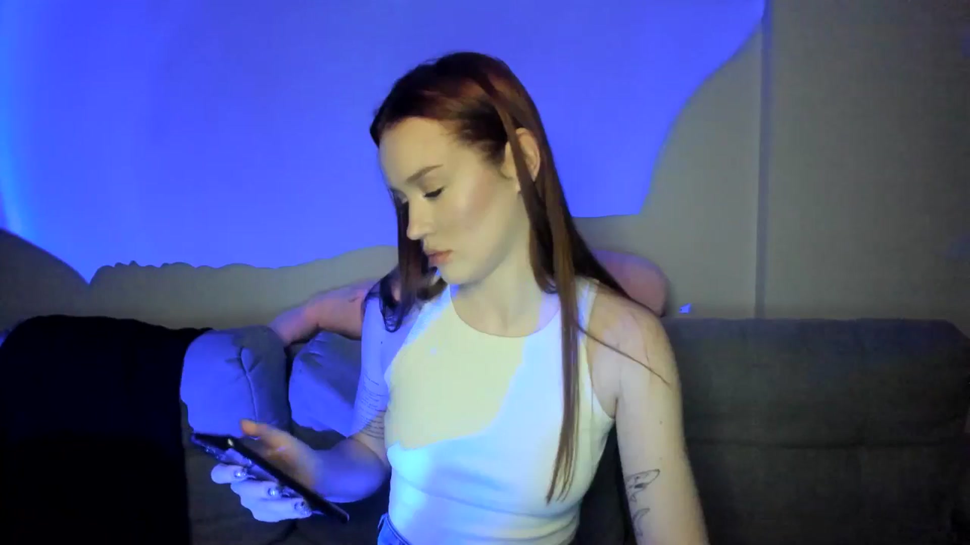 Gallery image thumbnail from IsabellRrose's myfreecams stream on, 03/26/2025, 19:22 image 3 of 20
