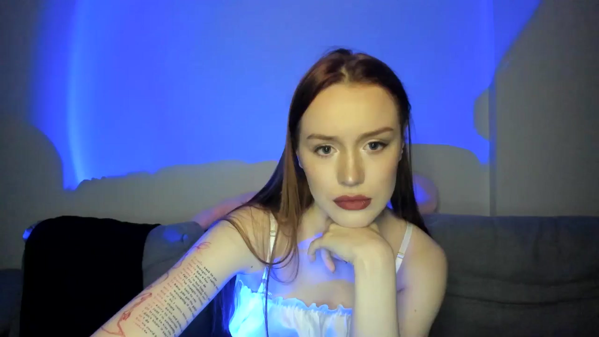 Gallery image thumbnail from IsabellRrose's myfreecams stream on, 03/28/2025, 19:13 image 10 of 20