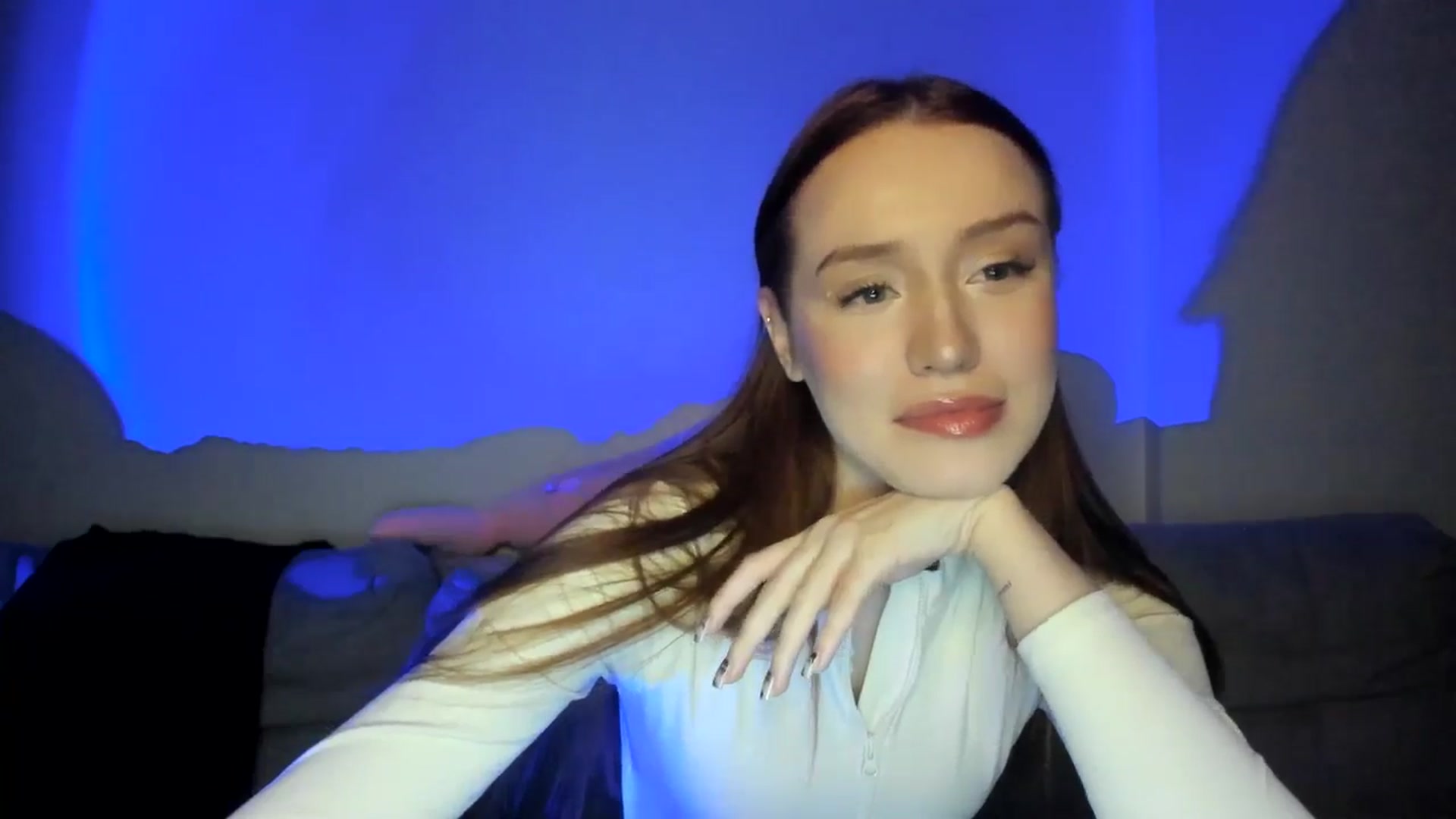 Gallery image thumbnail from IsabellRrose's myfreecams stream on, 03/30/2025, 16:29 image 9 of 20
