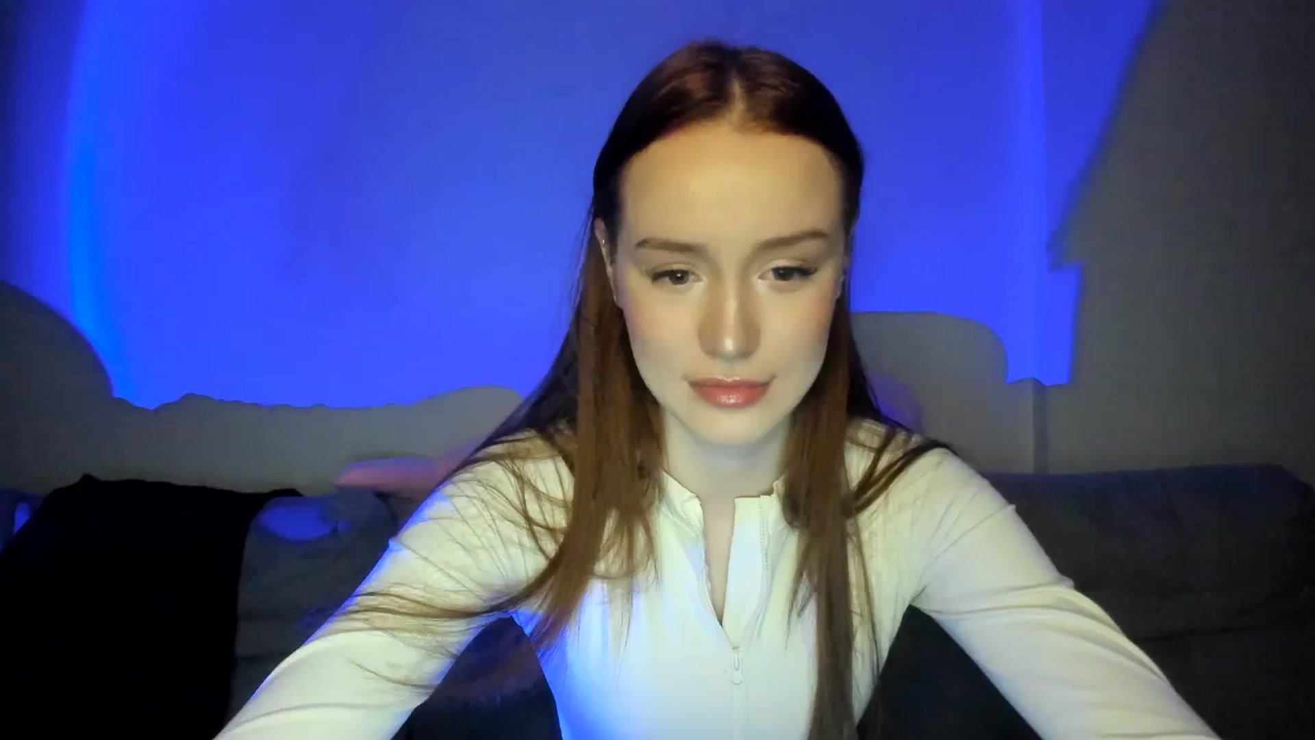 Gallery image thumbnail from IsabellRrose's myfreecams stream on, 03/30/2025, 16:29 image 18 of 20