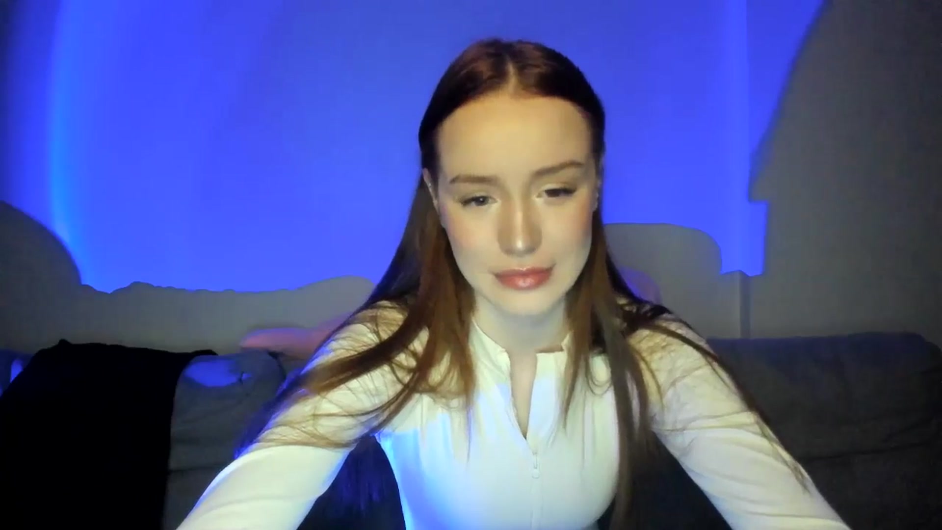 Gallery image thumbnail from IsabellRrose's myfreecams stream on, 03/30/2025, 16:29 image 11 of 20