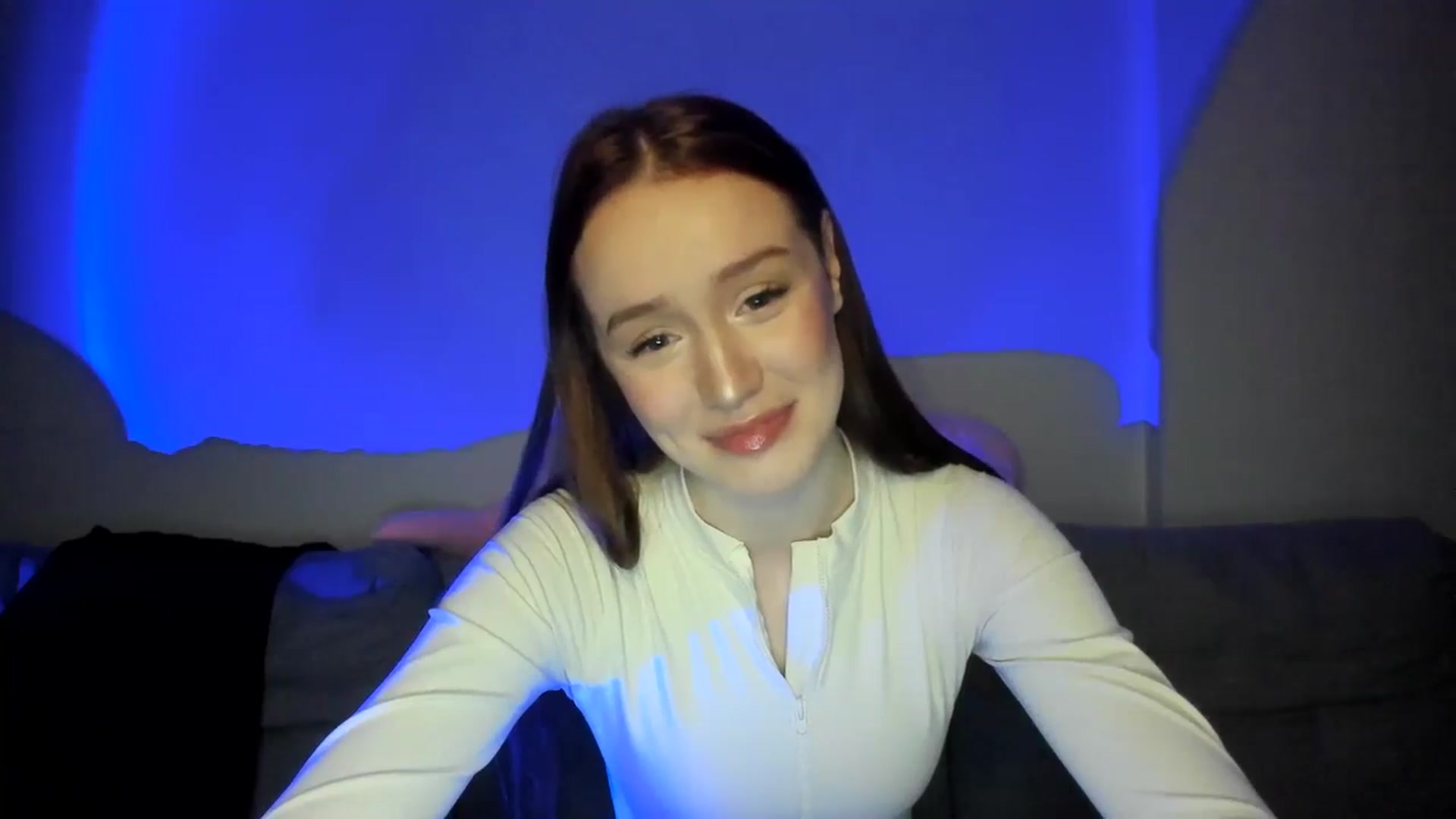 Gallery image thumbnail from IsabellRrose's myfreecams stream on, 03/30/2025, 16:43 image 17 of 20