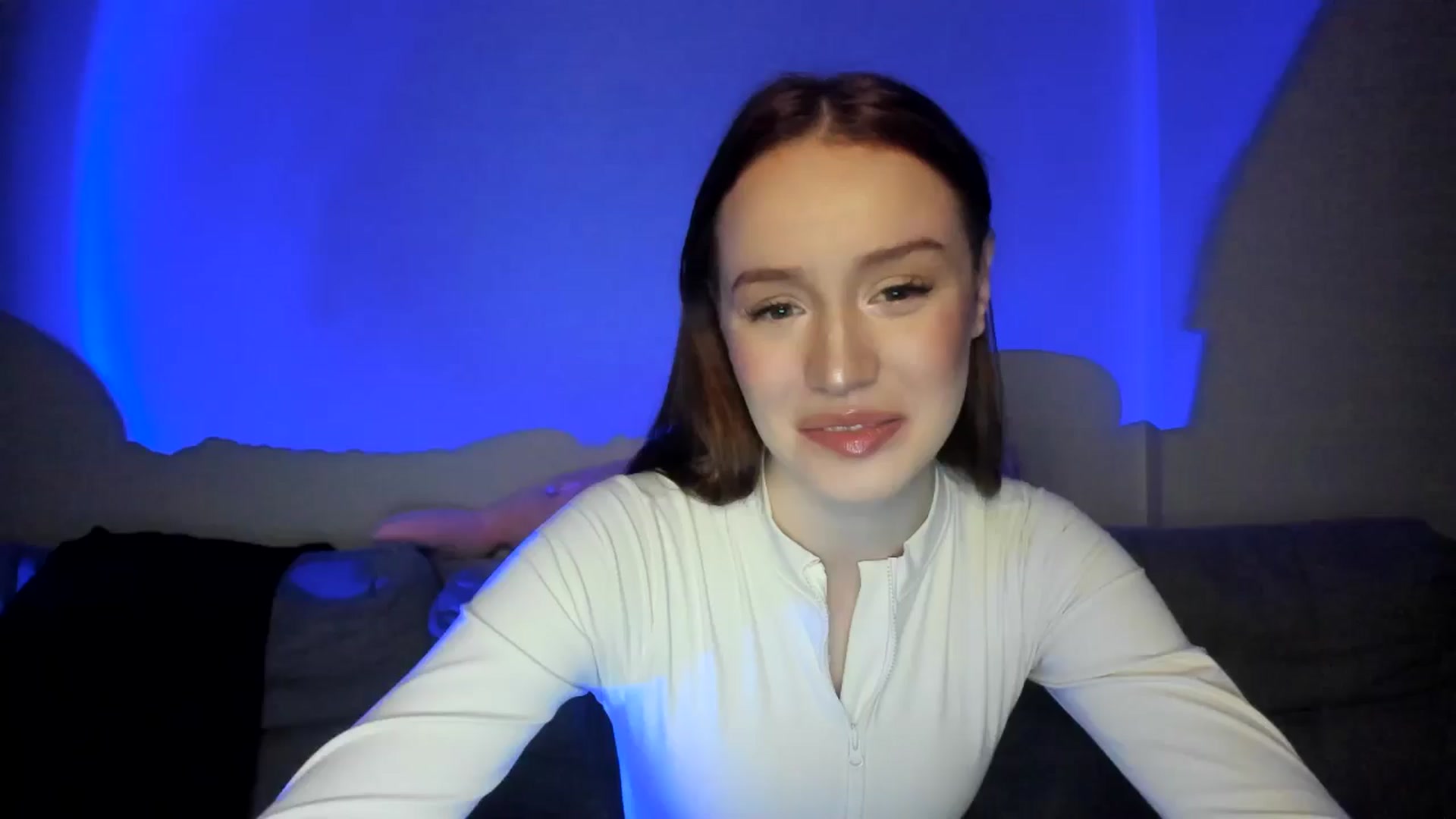 Gallery image thumbnail from IsabellRrose's myfreecams stream on, 03/30/2025, 16:43 image 13 of 20