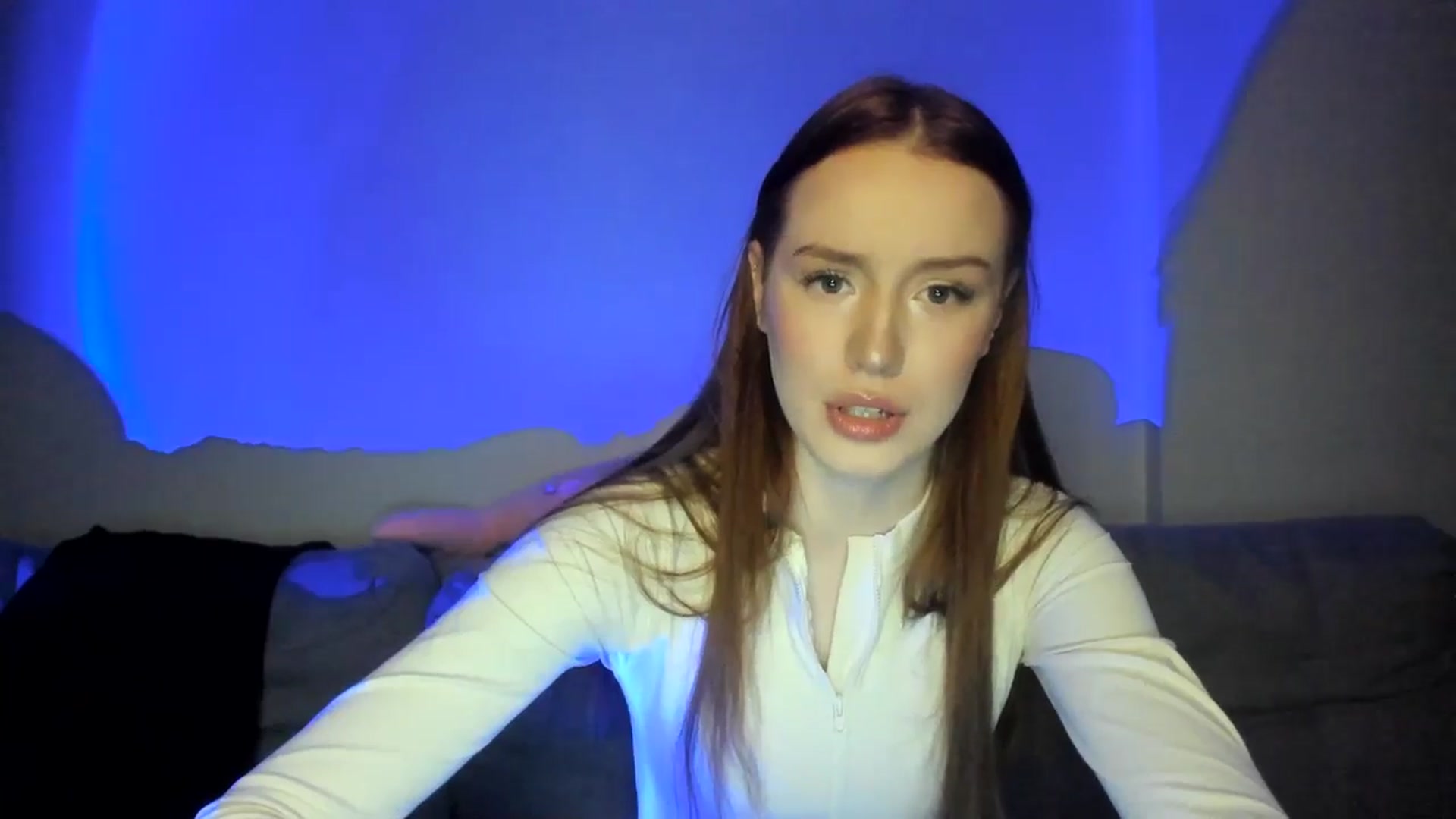 Gallery image thumbnail from IsabellRrose's myfreecams stream on, 03/30/2025, 16:43 image 2 of 20