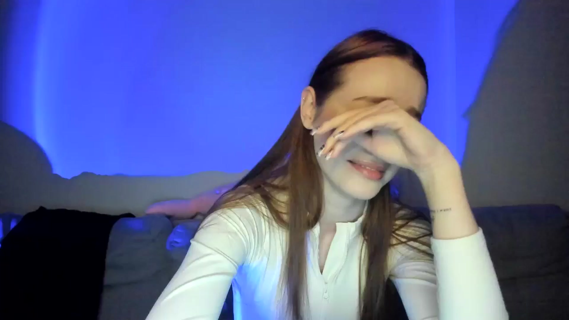Gallery image thumbnail from IsabellRrose's myfreecams stream on, 03/30/2025, 17:04 image 6 of 20