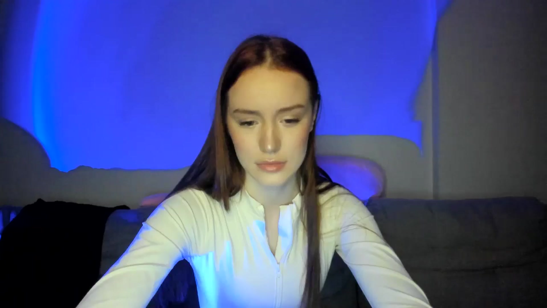 Gallery image thumbnail from IsabellRrose's myfreecams stream on, 03/30/2025, 17:46 image 8 of 20