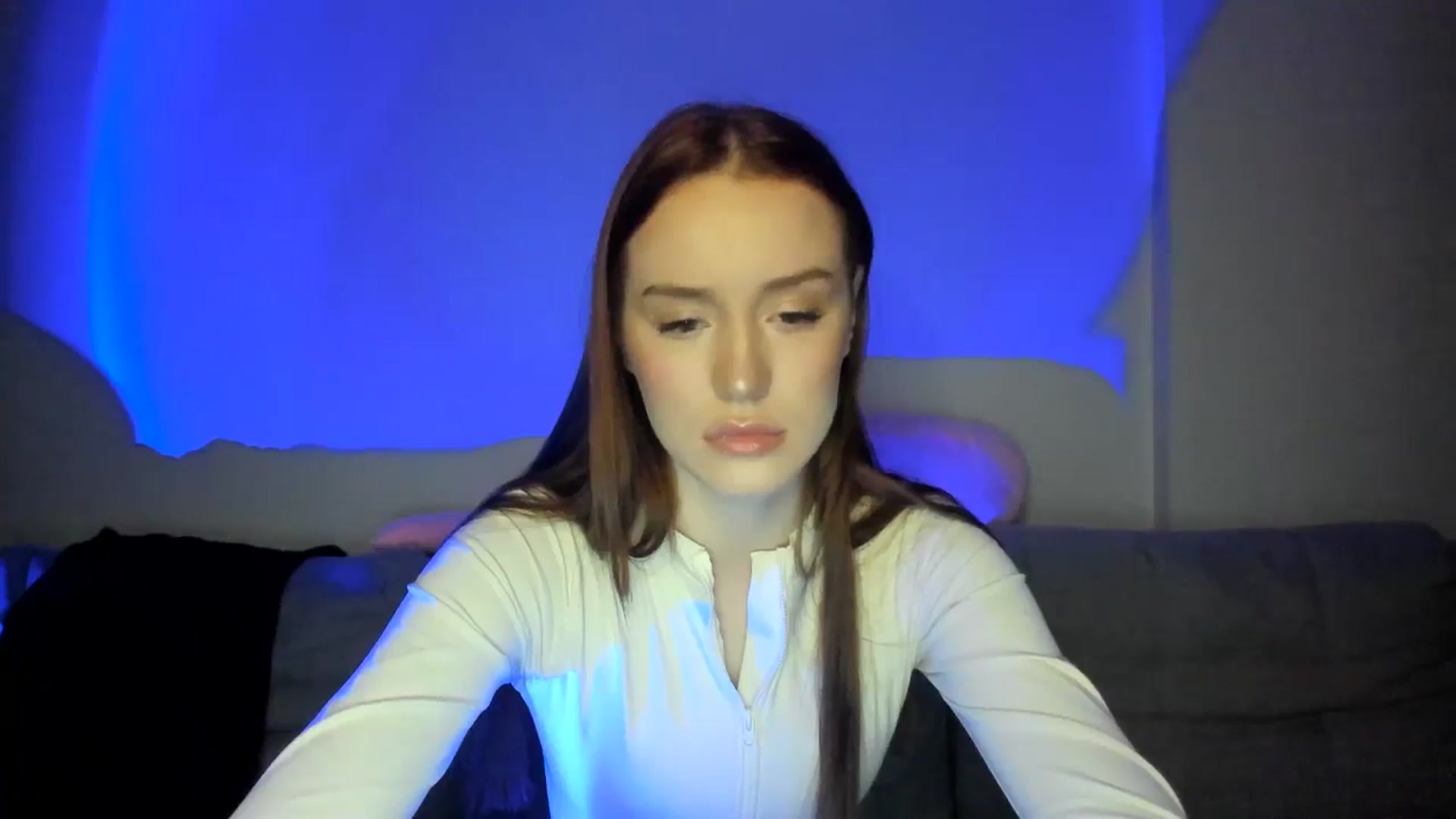 Gallery image thumbnail from IsabellRrose's myfreecams stream on, 03/30/2025, 17:46 image 18 of 20