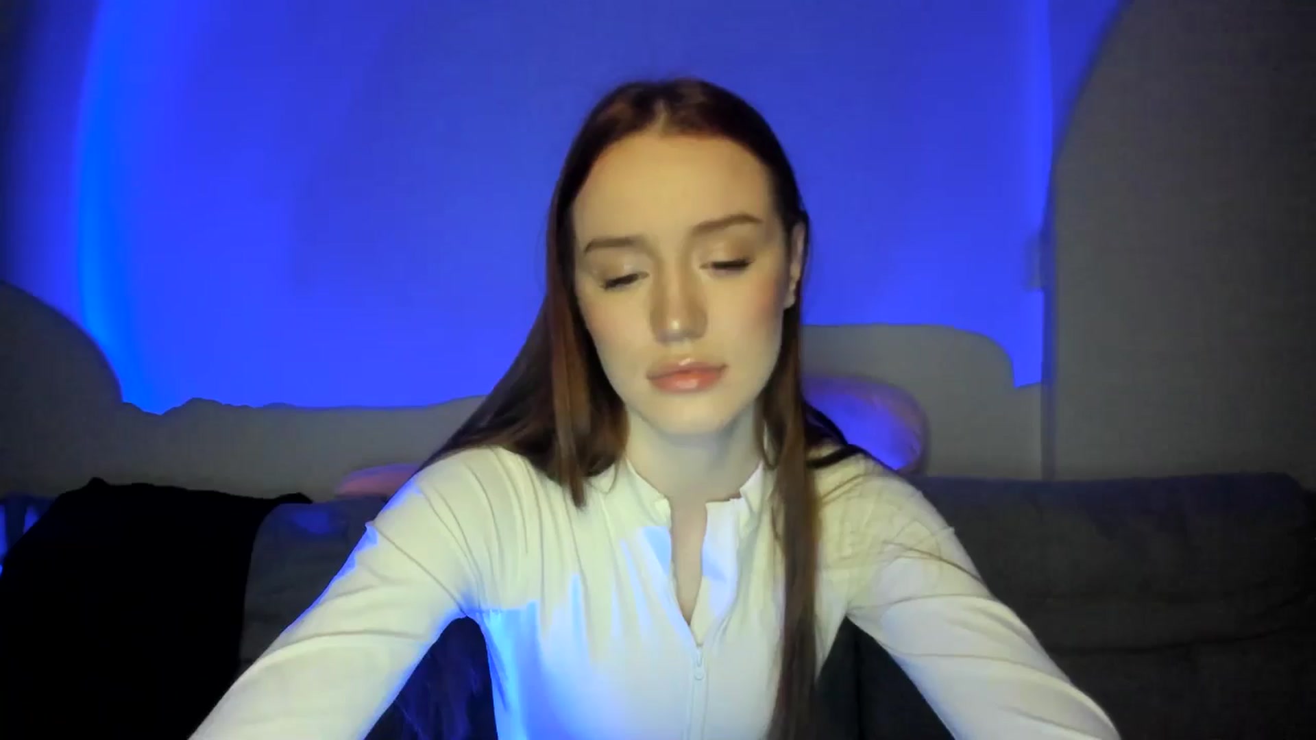 Gallery image thumbnail from IsabellRrose's myfreecams stream on, 03/30/2025, 17:46 image 6 of 20