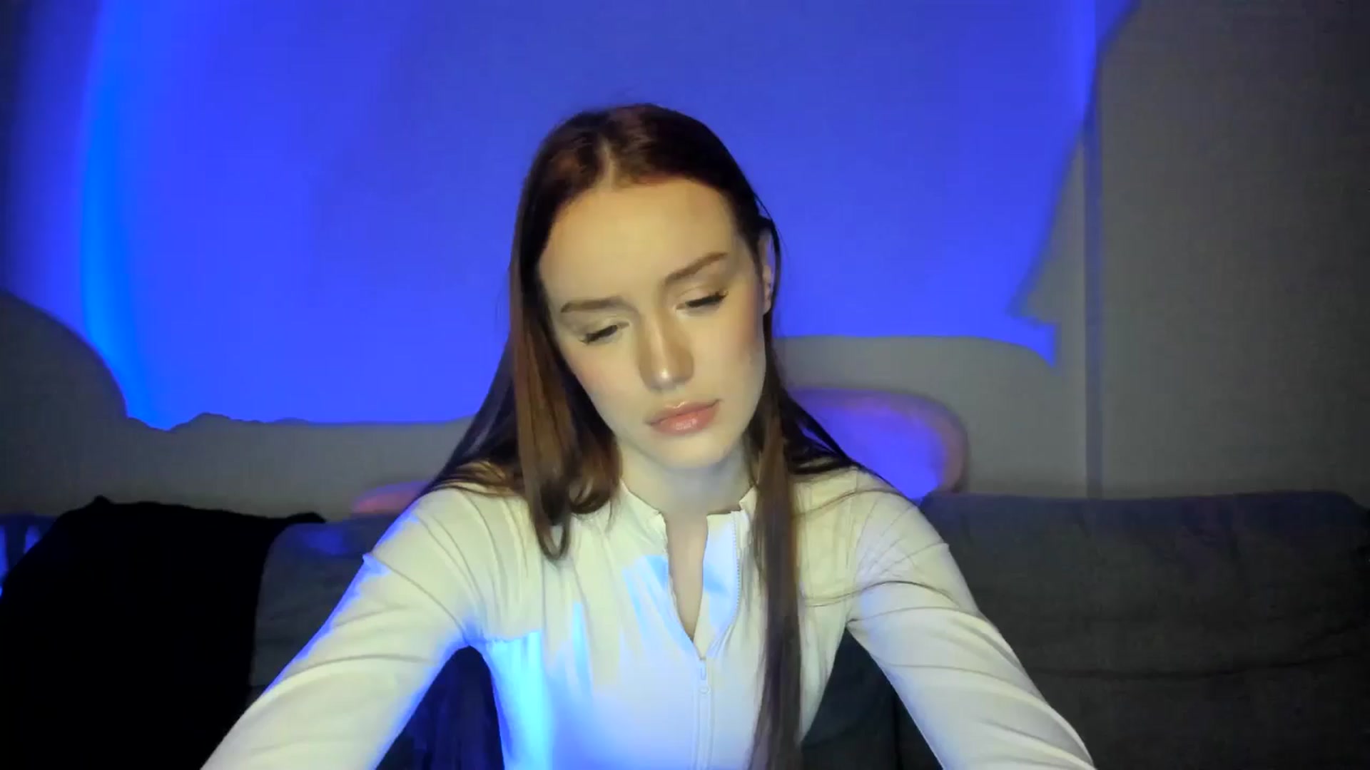 Gallery image thumbnail from IsabellRrose's myfreecams stream on, 03/30/2025, 17:46 image 11 of 20