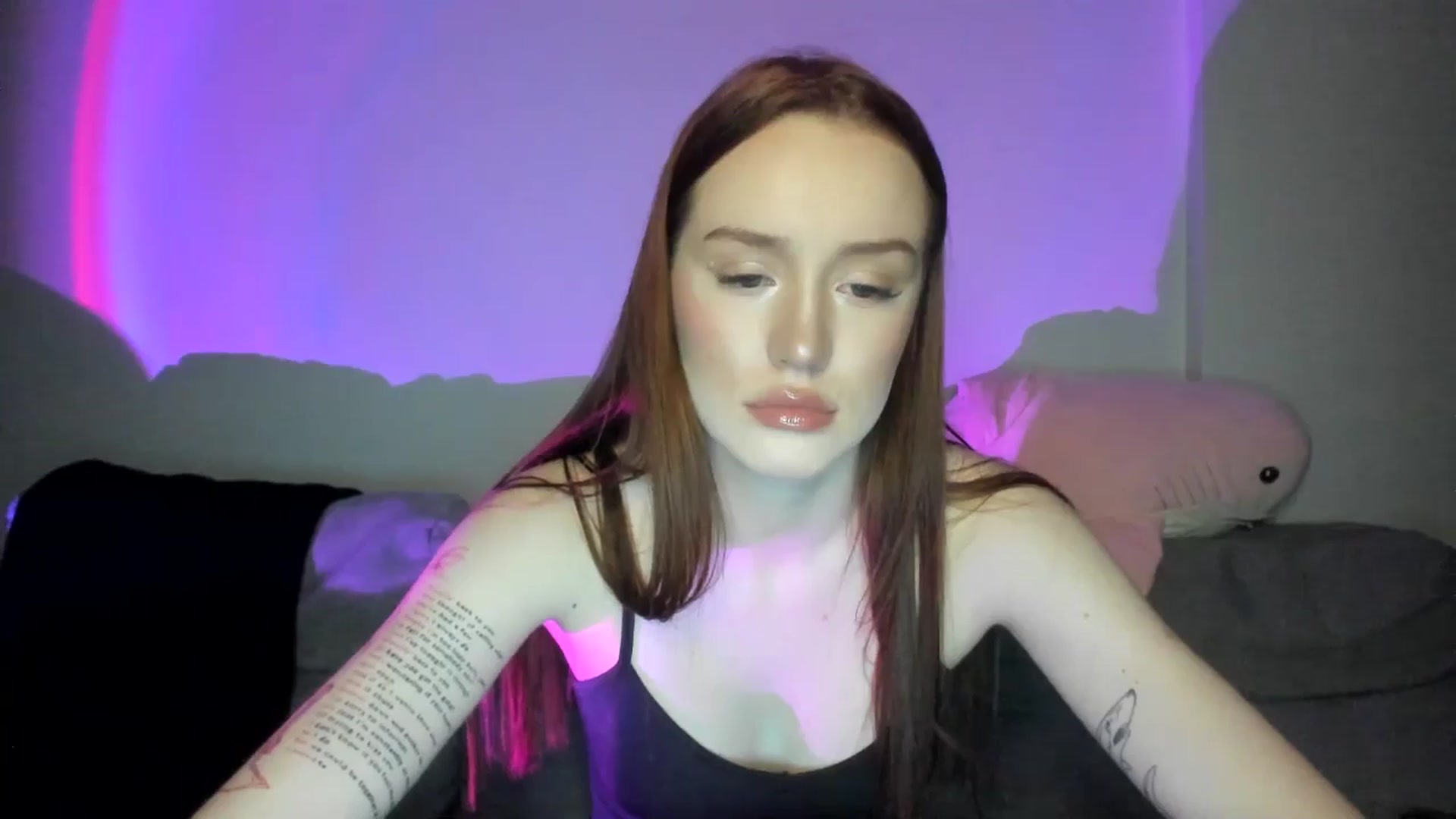 Gallery image thumbnail from IsabellRrose's myfreecams stream on, 03/31/2025, 16:46 image 19 of 20