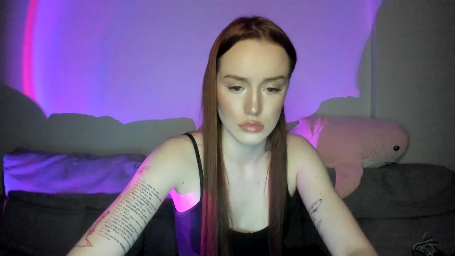 Gallery image thumbnail from IsabellRrose's myfreecams stream on, 03/31/2025, 17:36 image 6 of 20