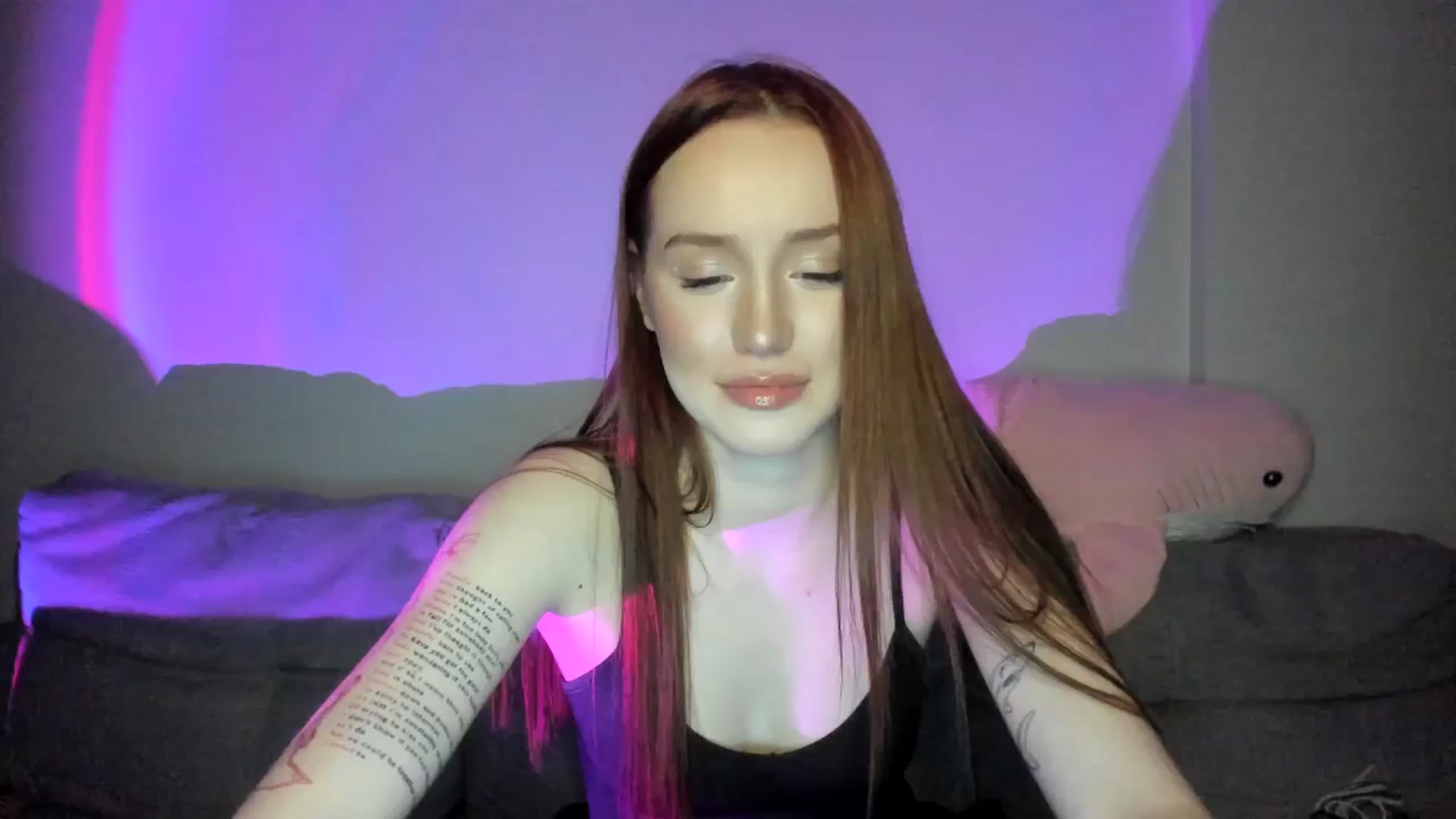 Gallery image thumbnail from IsabellRrose's myfreecams stream on, 03/31/2025, 17:36 image 19 of 20