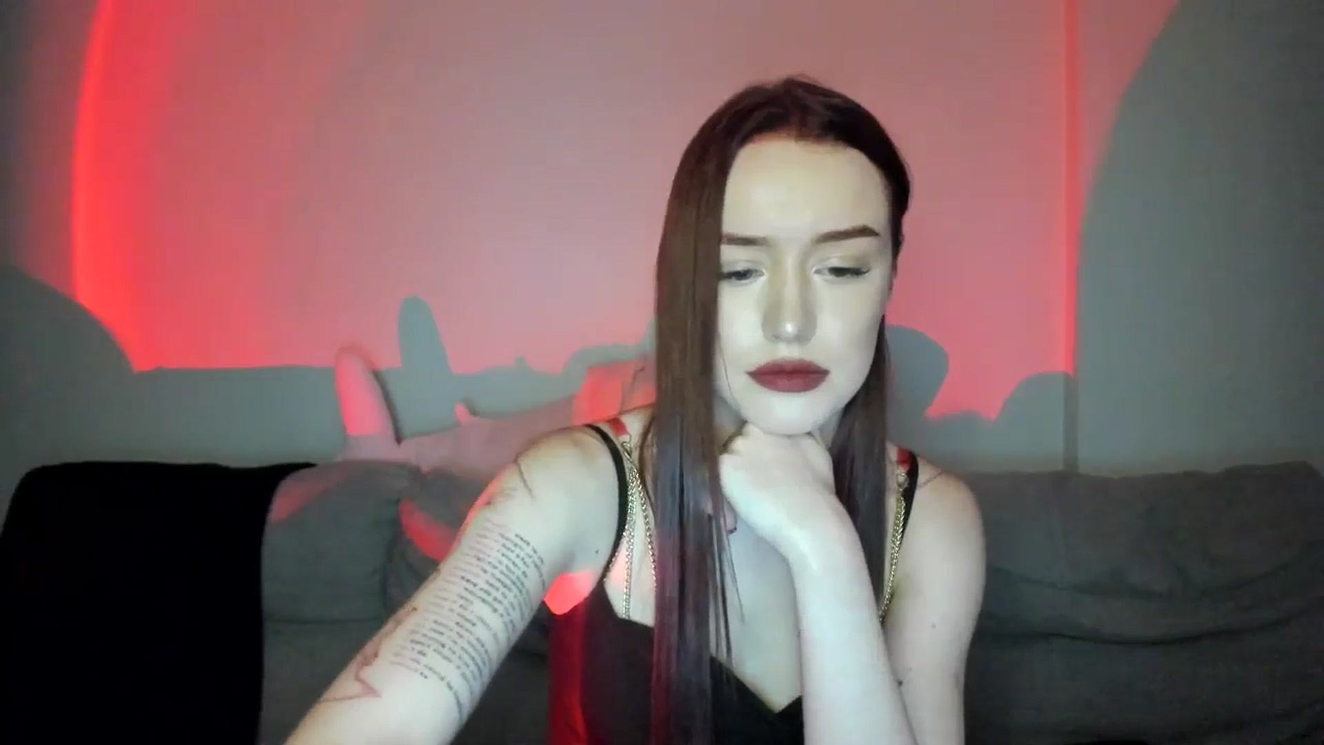 Gallery image thumbnail from IsabellRrose's myfreecams stream on, 04/04/2025, 15:33 image 9 of 20
