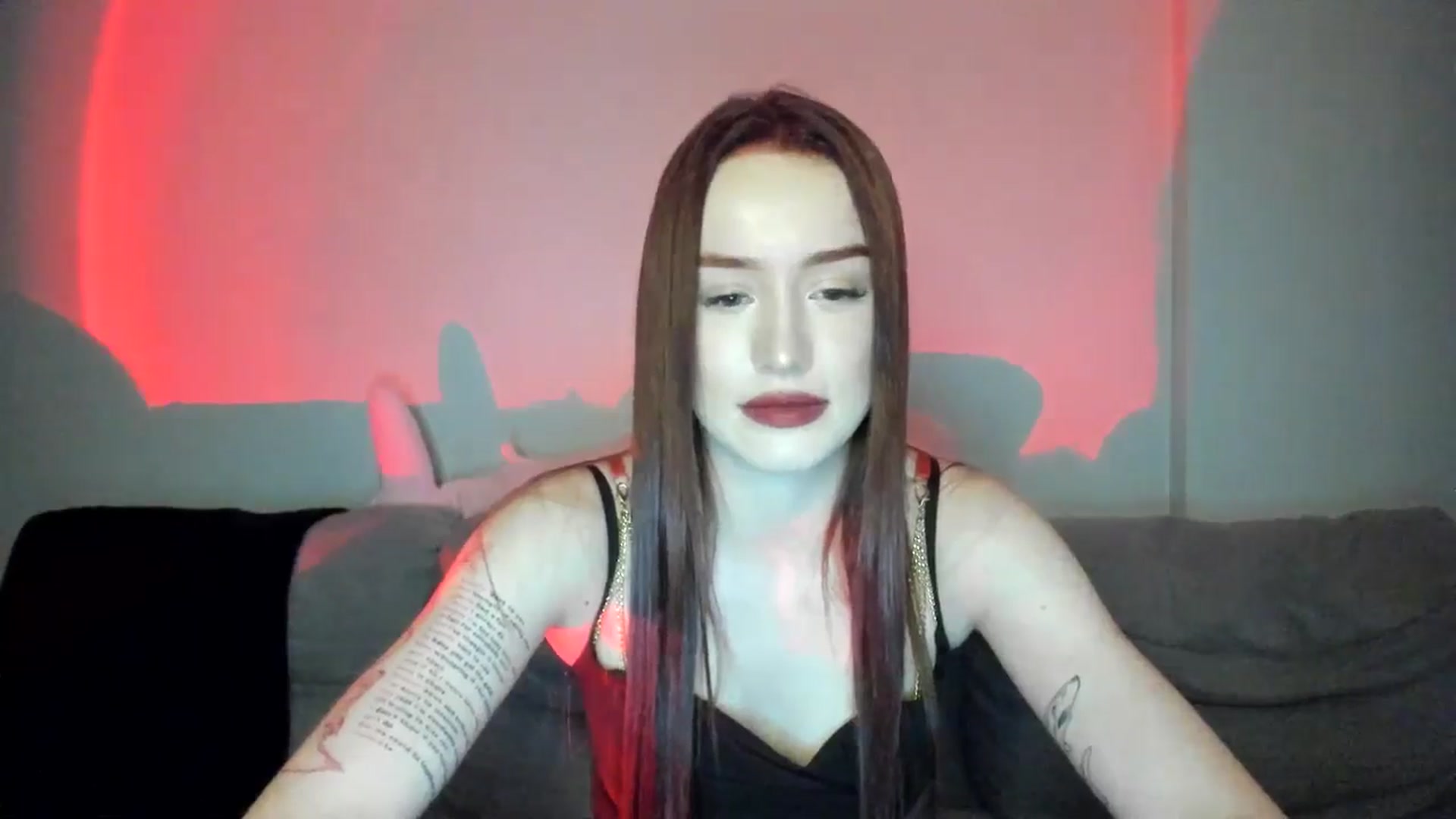 Gallery image thumbnail from IsabellRrose's myfreecams stream on, 04/04/2025, 15:33 image 6 of 20