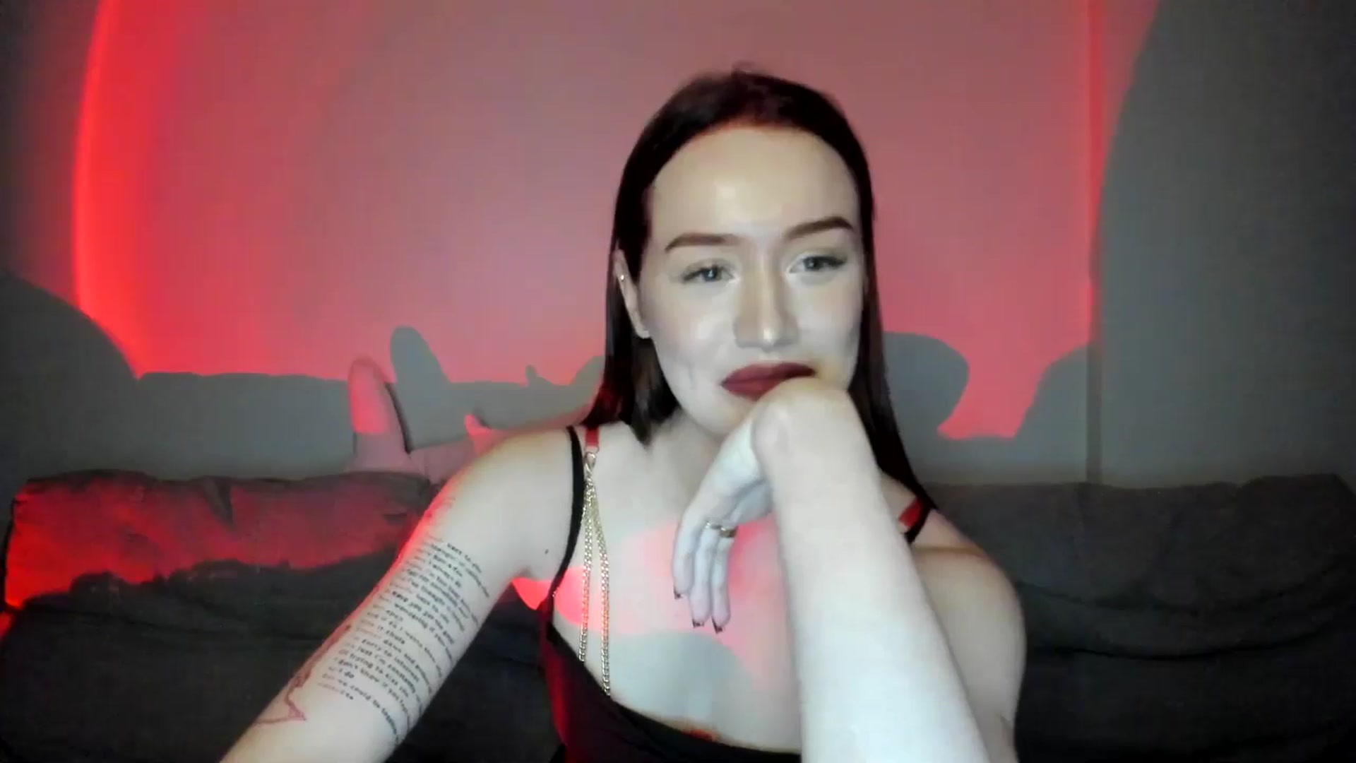 Gallery image thumbnail from IsabellRrose's myfreecams stream on, 04/04/2025, 15:33 image 19 of 20
