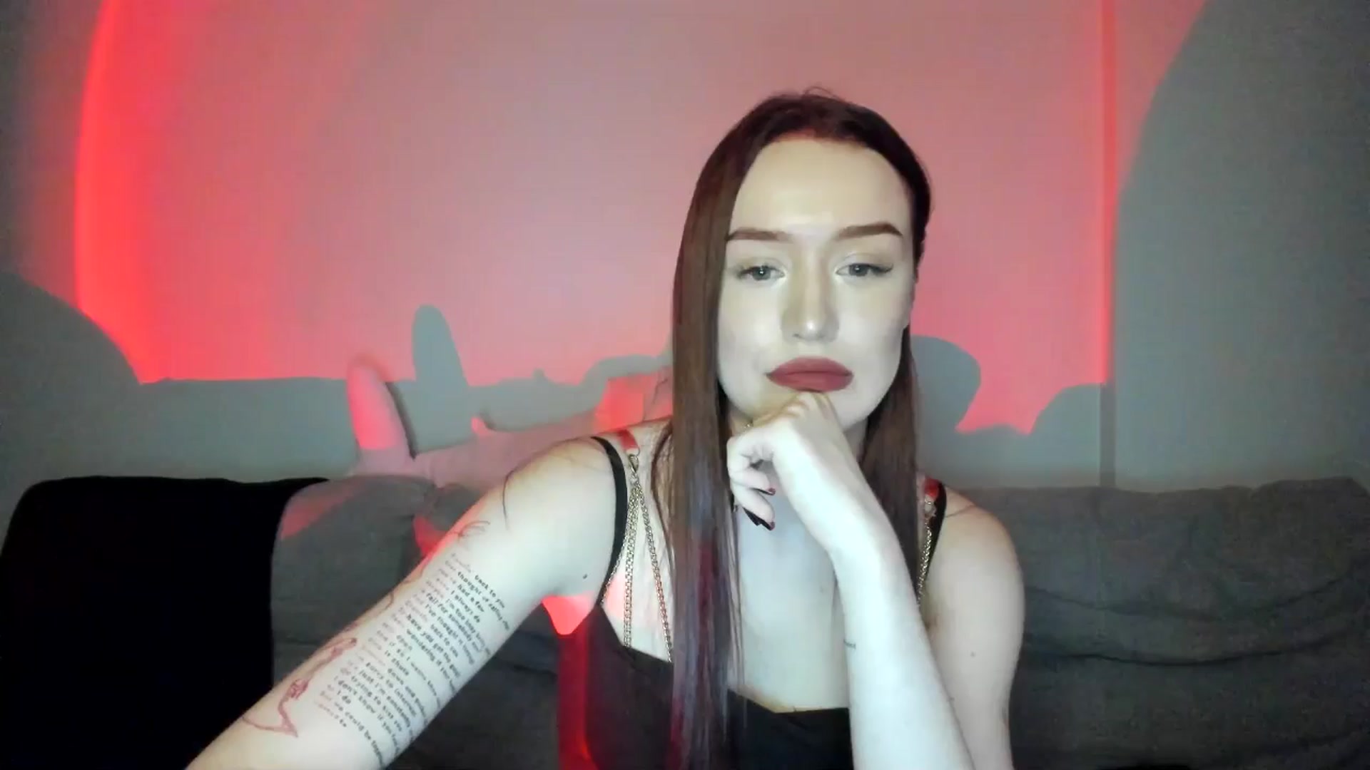Gallery image thumbnail from IsabellRrose's myfreecams stream on, 04/04/2025, 15:33 image 10 of 20