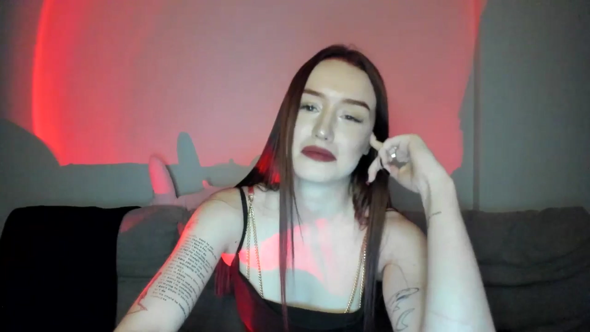 Gallery image thumbnail from IsabellRrose's myfreecams stream on, 04/04/2025, 15:33 image 16 of 20