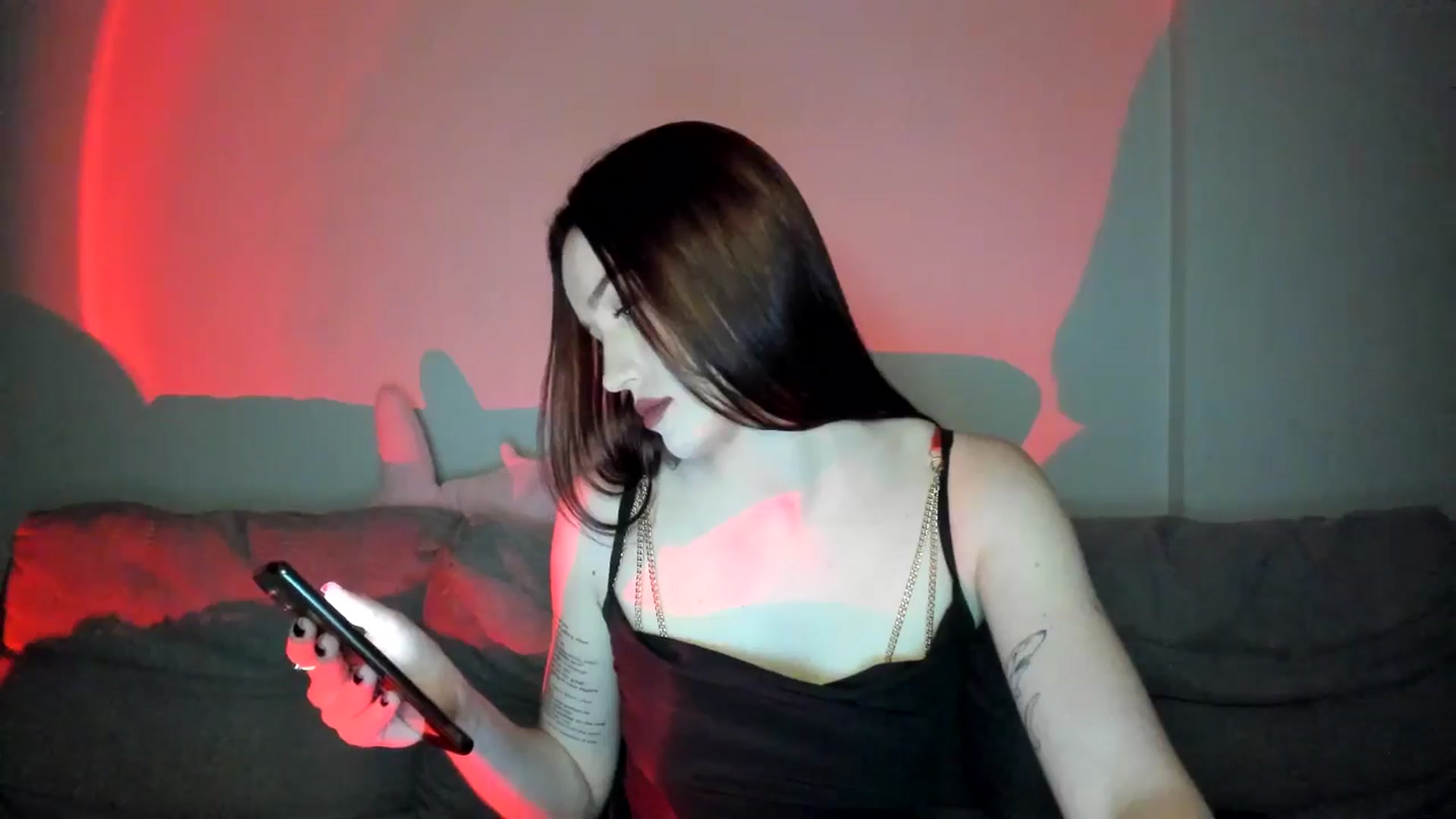 Gallery image thumbnail from IsabellRrose's myfreecams stream on, 04/04/2025, 15:59 image 9 of 20