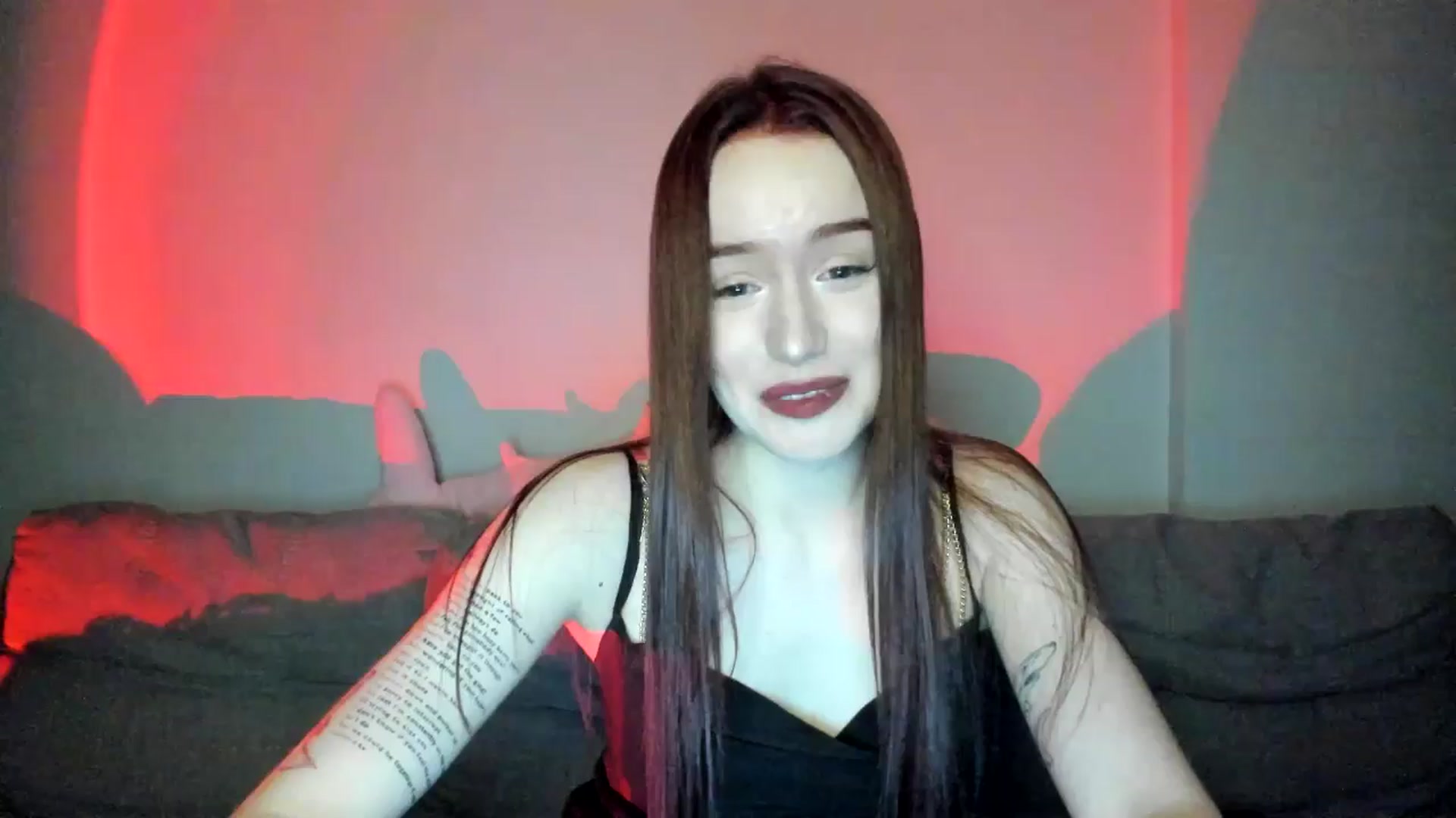 Gallery image thumbnail from IsabellRrose's myfreecams stream on, 04/04/2025, 16:25 image 11 of 20