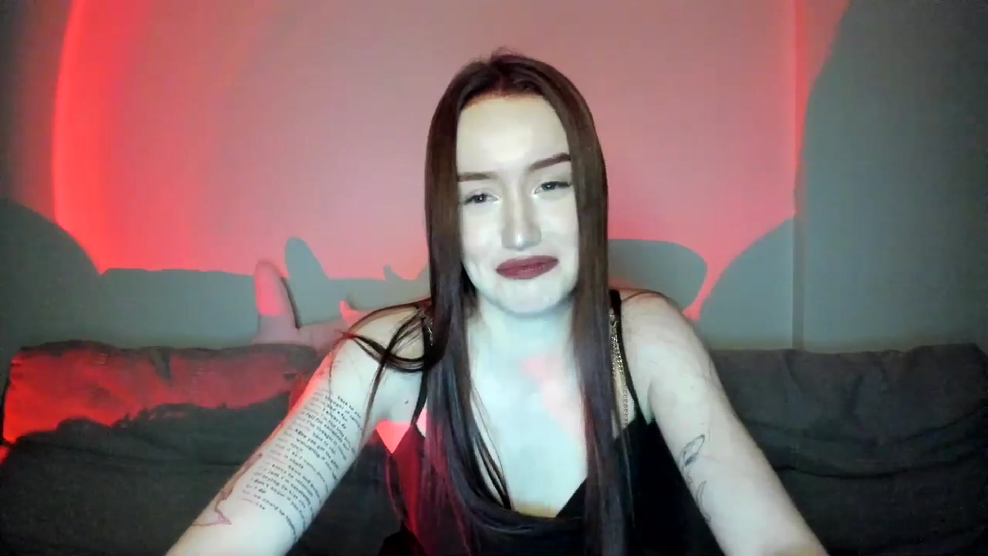 Gallery image thumbnail from IsabellRrose's myfreecams stream on, 04/04/2025, 16:25 image 13 of 20