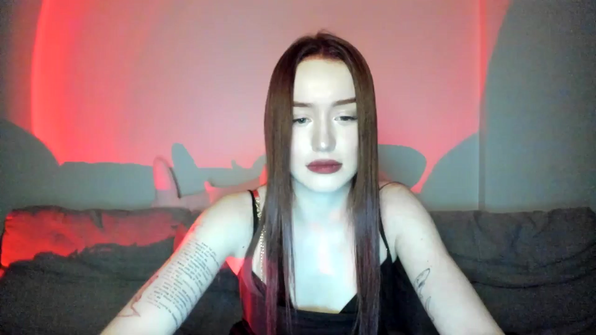 Gallery image thumbnail from IsabellRrose's myfreecams stream on, 04/04/2025, 16:25 image 16 of 20
