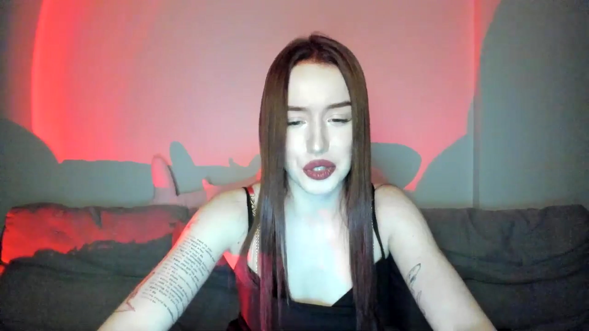 Gallery image thumbnail from IsabellRrose's myfreecams stream on, 04/04/2025, 16:25 image 17 of 20