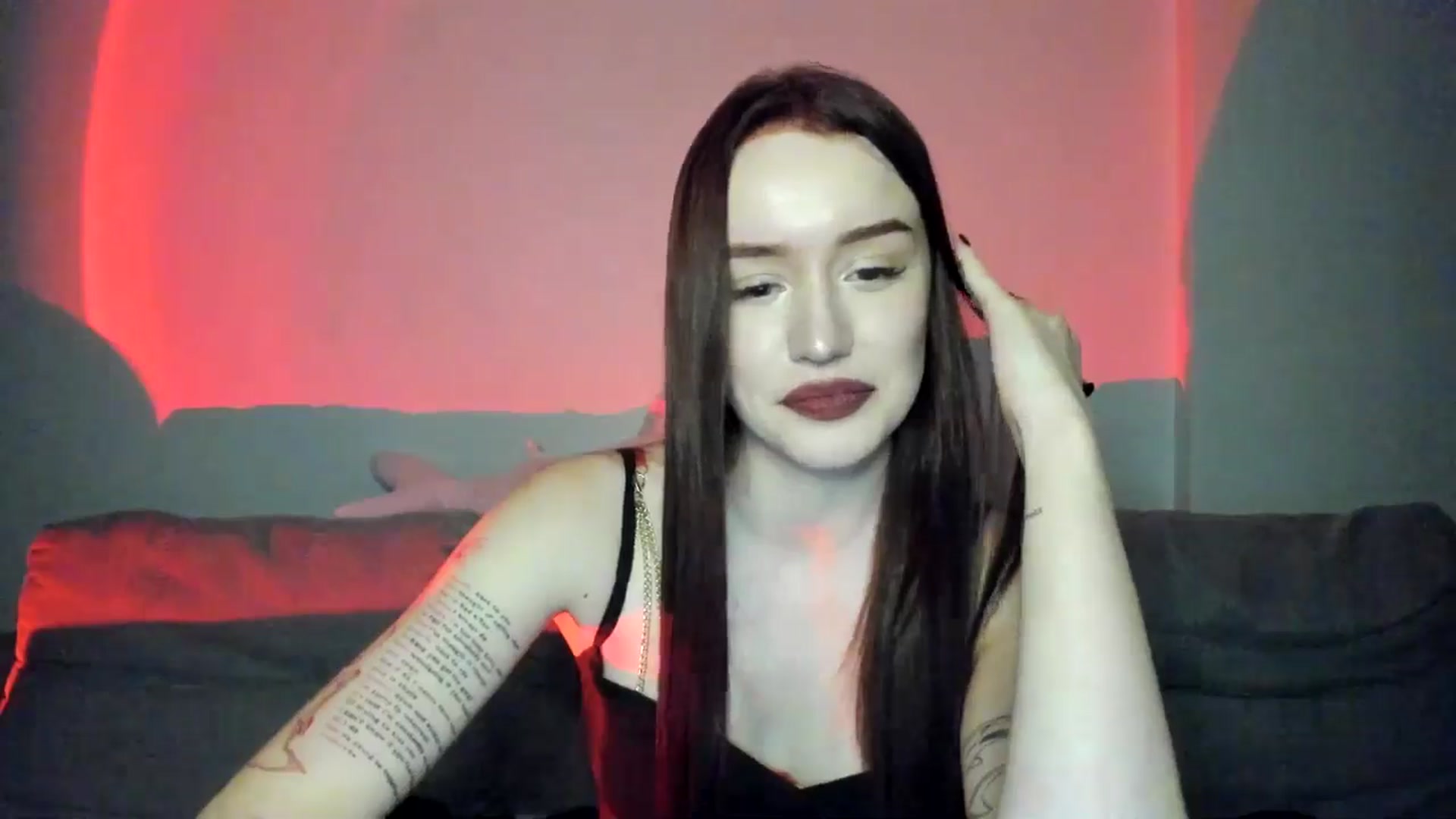 Gallery image thumbnail from IsabellRrose's myfreecams stream on, 04/04/2025, 17:06 image 9 of 20