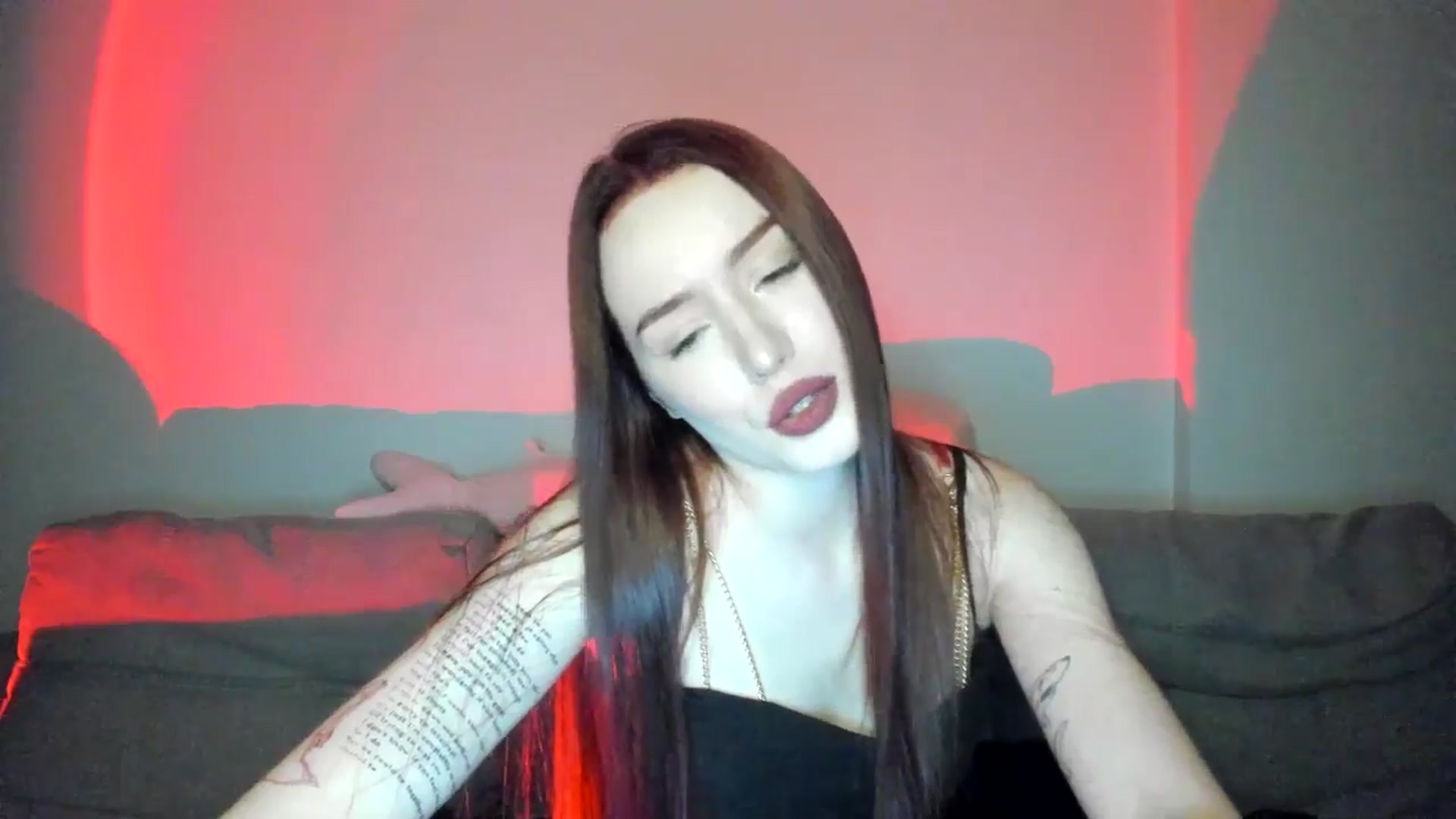 Gallery image thumbnail from IsabellRrose's myfreecams stream on, 04/04/2025, 17:06 image 13 of 20