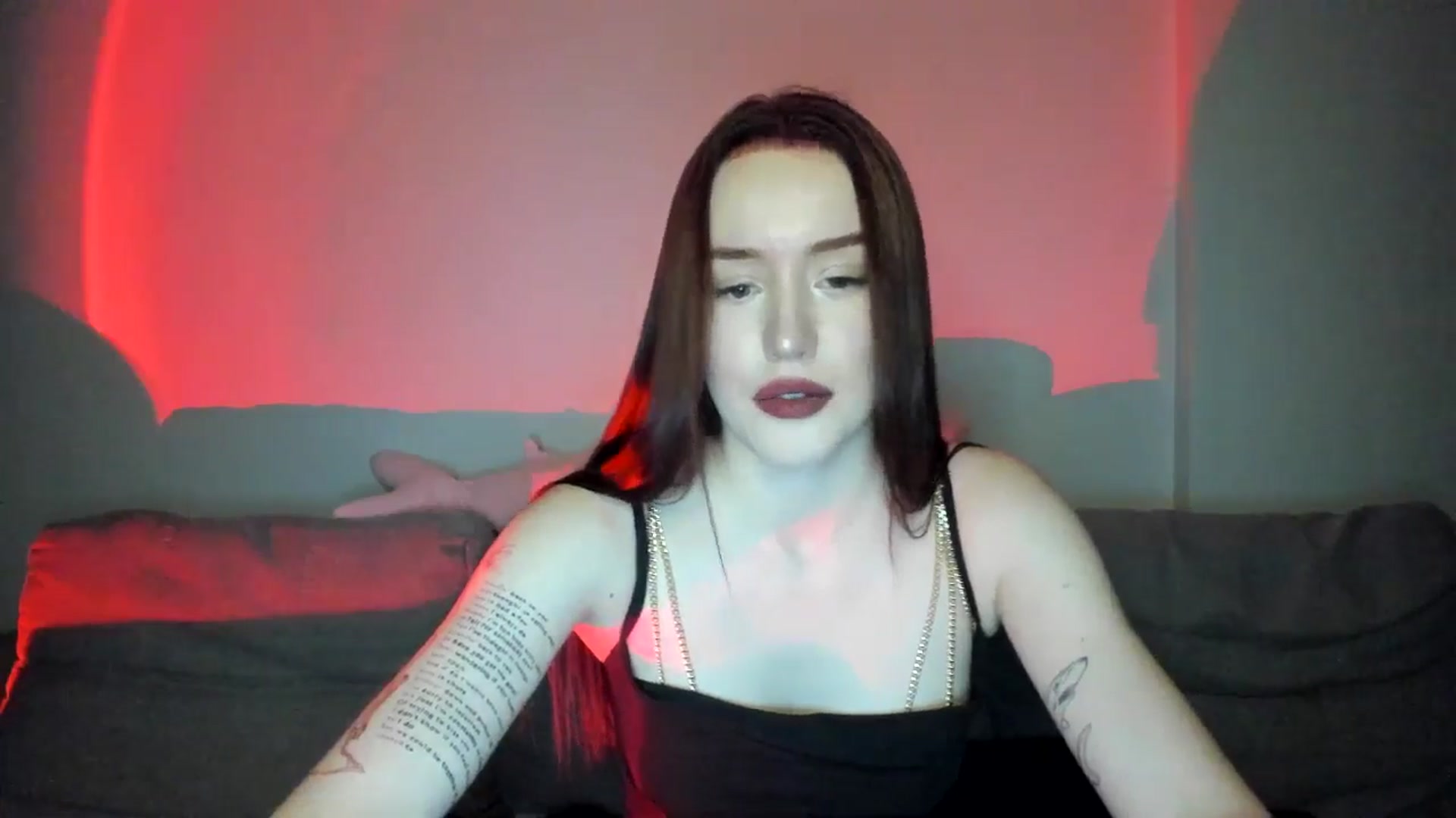 Gallery image thumbnail from IsabellRrose's myfreecams stream on, 04/04/2025, 17:06 image 3 of 20
