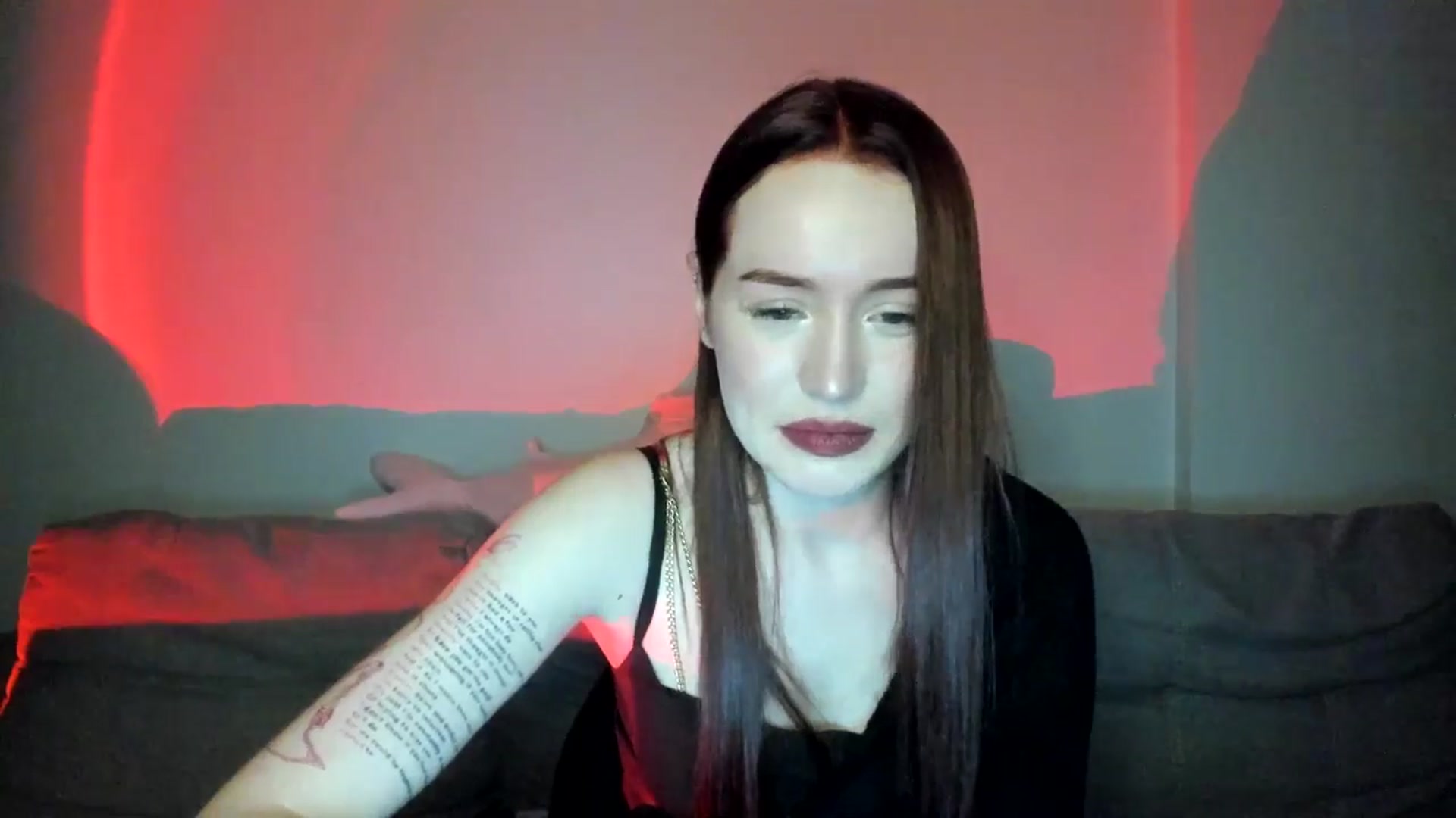 Gallery image thumbnail from IsabellRrose's myfreecams stream on, 04/04/2025, 18:57 image 5 of 20