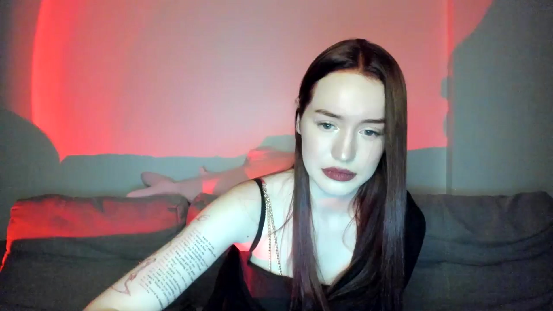 Gallery image thumbnail from IsabellRrose's myfreecams stream on, 04/04/2025, 18:57 image 8 of 20
