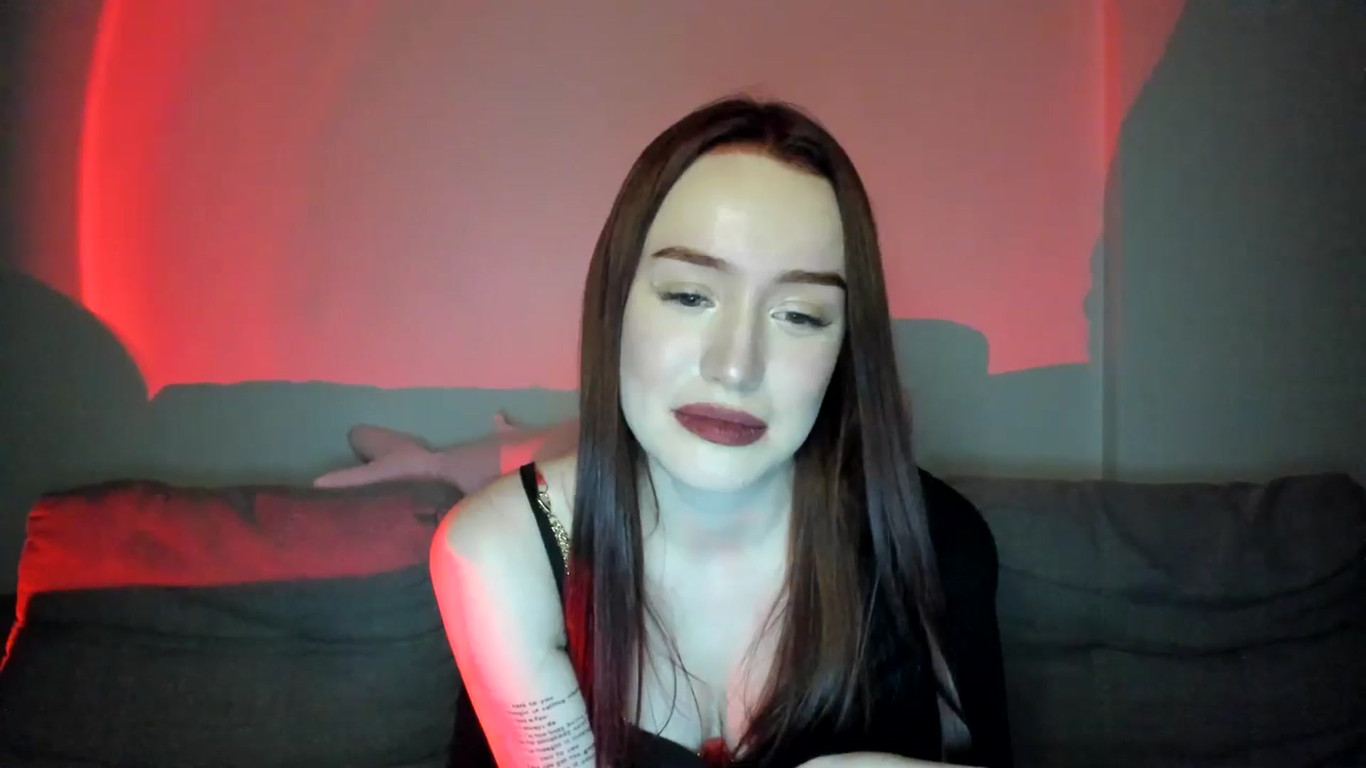 Gallery image thumbnail from IsabellRrose's myfreecams stream on, 04/04/2025, 18:57 image 12 of 20