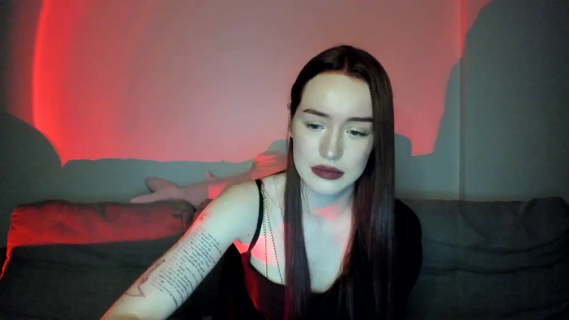 Gallery image thumbnail from IsabellRrose's myfreecams stream on, 04/04/2025, 18:57 image 16 of 20