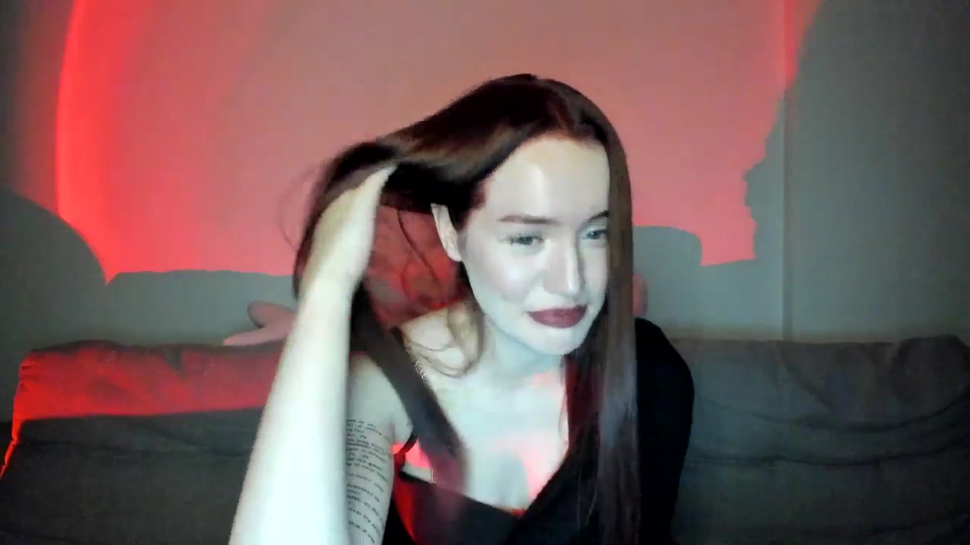 Gallery image thumbnail from IsabellRrose's myfreecams stream on, 04/04/2025, 18:57 image 9 of 20