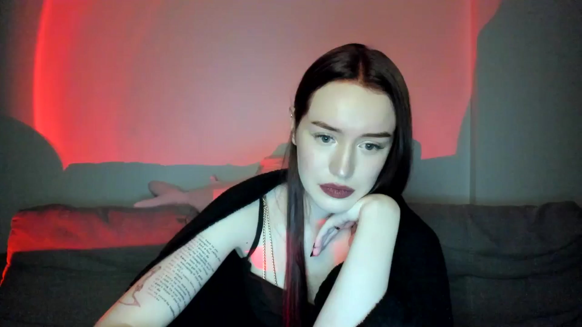 Gallery image thumbnail from IsabellRrose's myfreecams stream on, 04/04/2025, 18:57 image 15 of 20