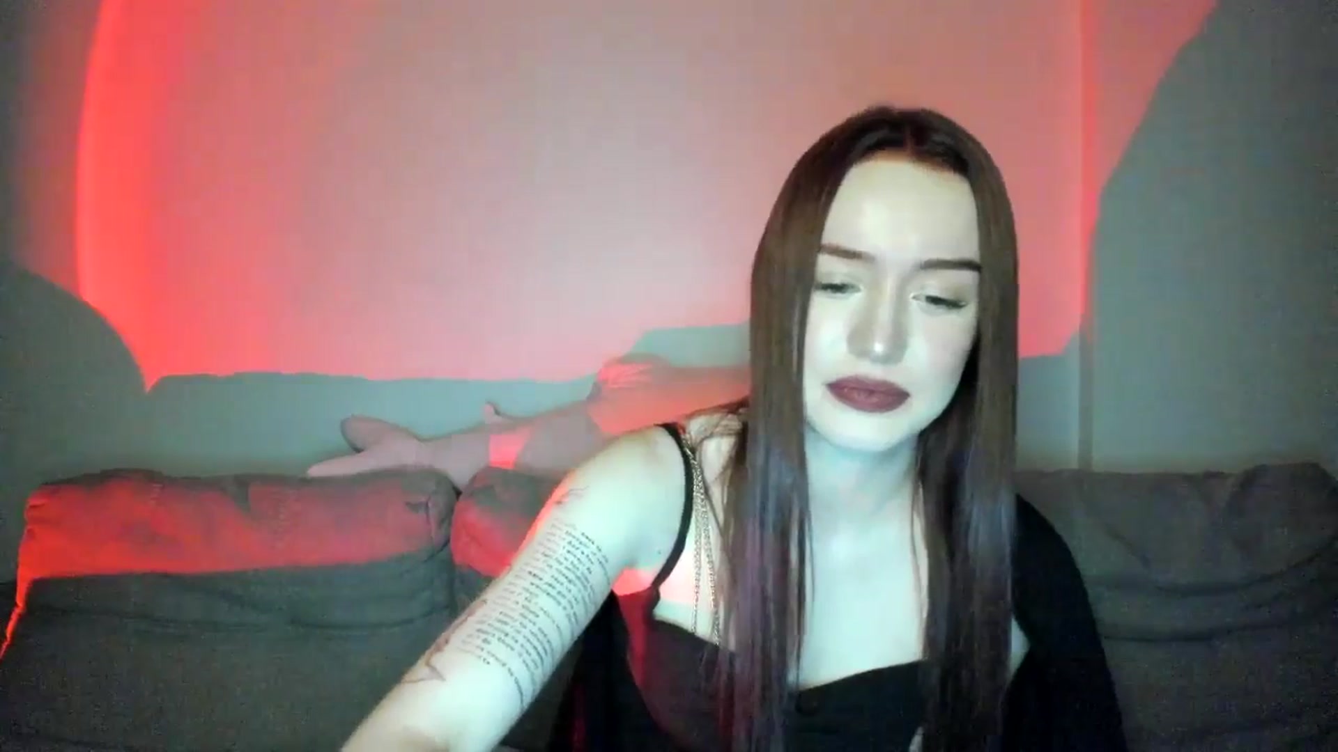 Gallery image thumbnail from IsabellRrose's myfreecams stream on, 04/04/2025, 18:57 image 2 of 20