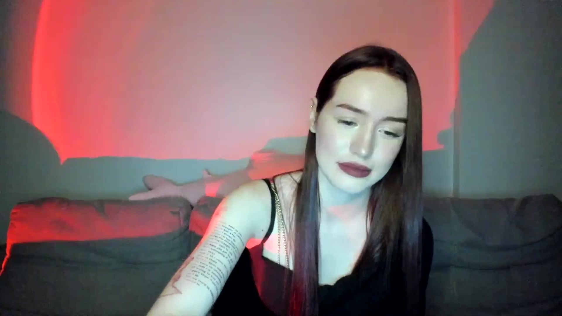 Gallery image thumbnail from IsabellRrose's myfreecams stream on, 04/04/2025, 18:57 image 4 of 20