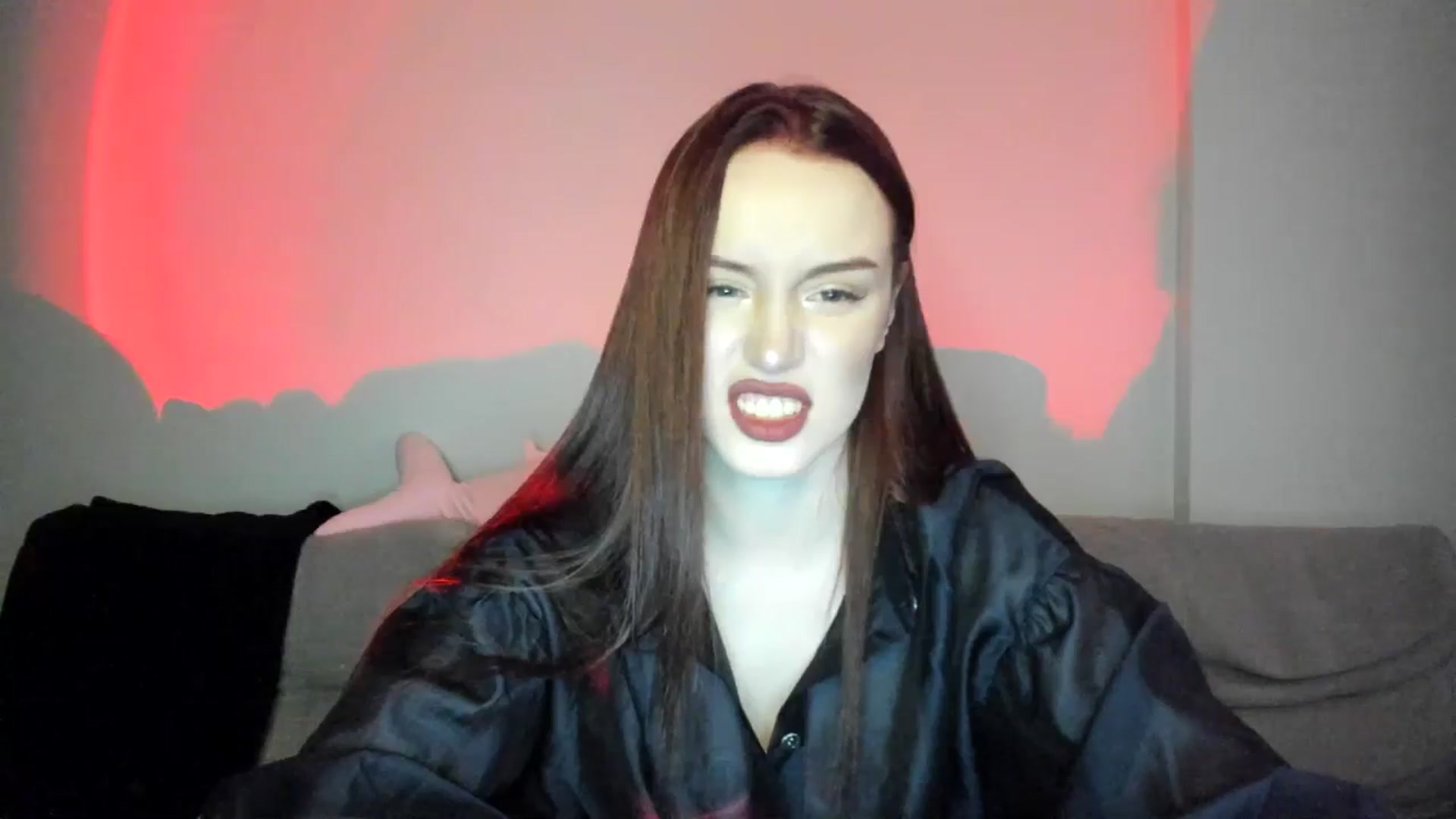 Gallery image thumbnail from IsabellRrose's myfreecams stream on, 04/05/2025, 14:38 image 14 of 20