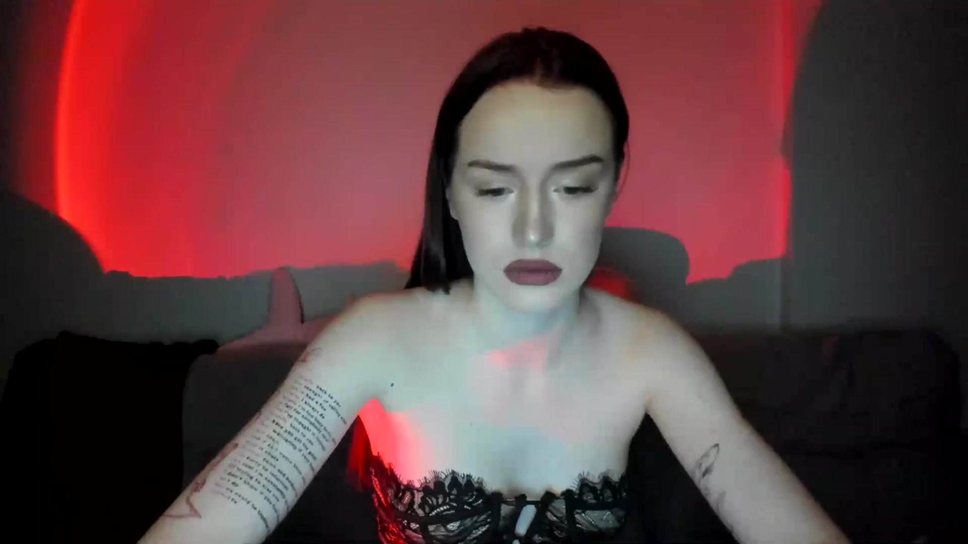 Gallery image thumbnail from IsabellRrose's myfreecams stream on, 04/06/2025, 16:57 image 1 of 20