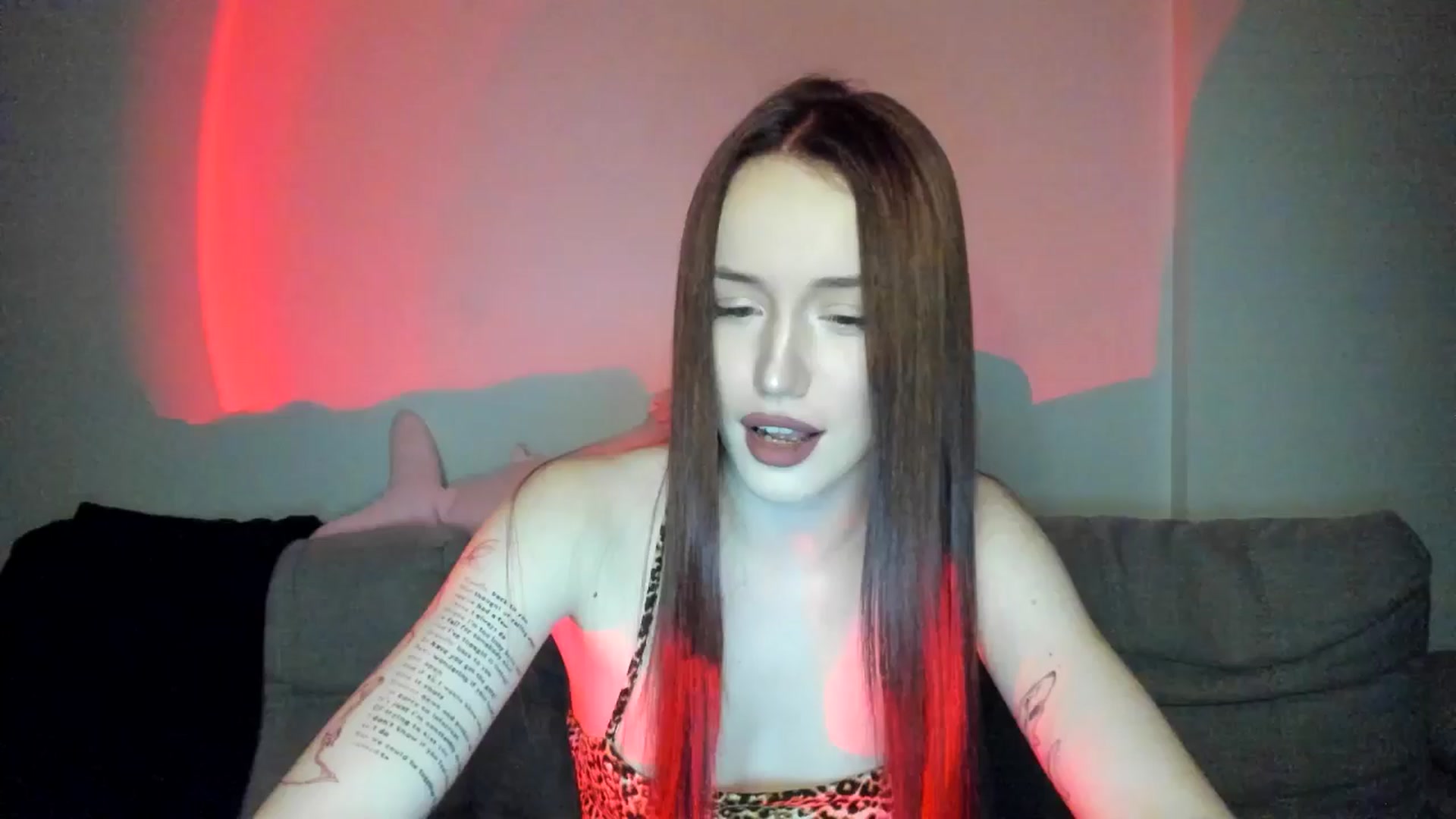 Gallery image thumbnail from IsabellRrose's myfreecams stream on, 04/07/2025, 17:28 image 13 of 20