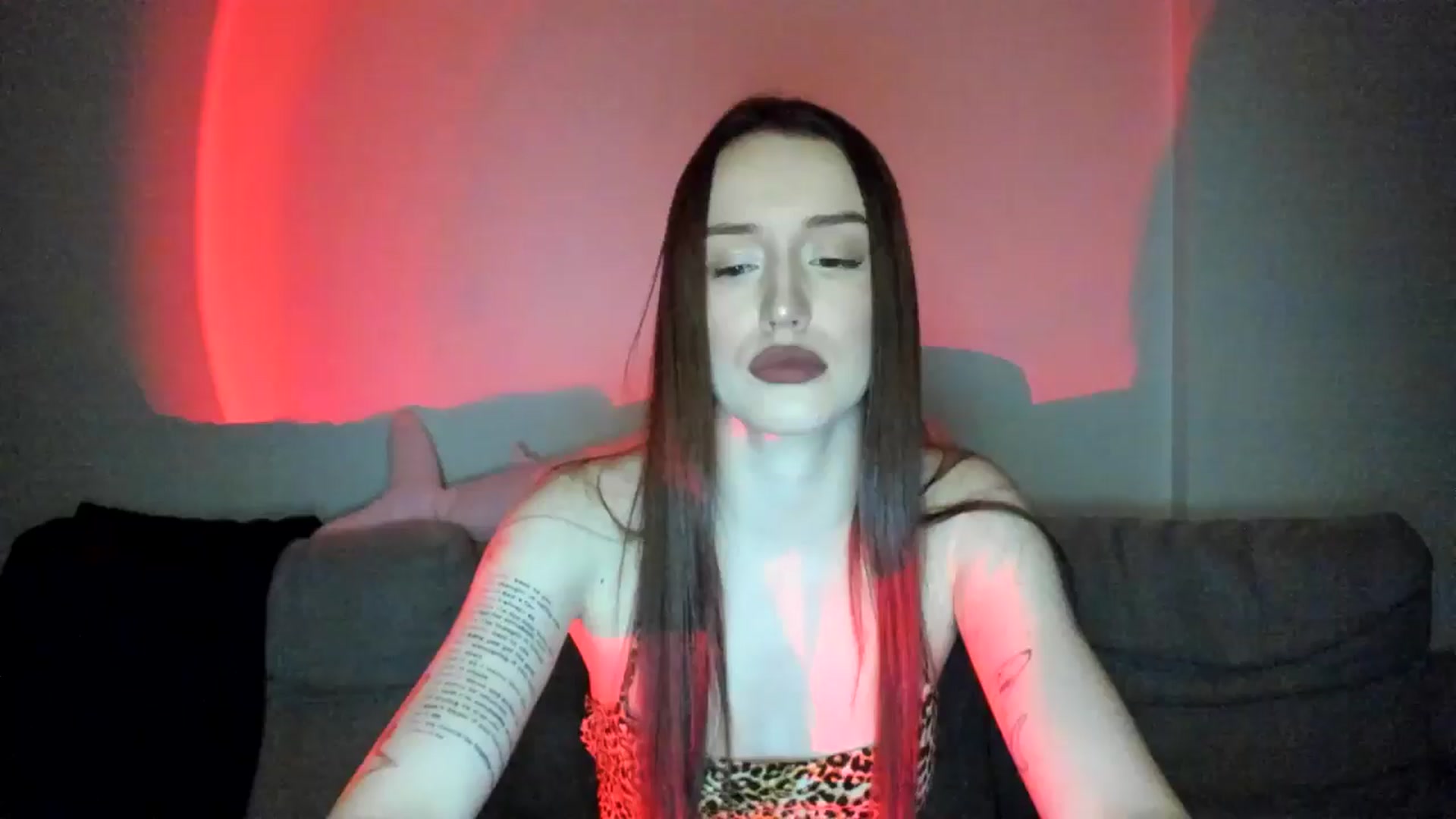 Gallery image thumbnail from IsabellRrose's myfreecams stream on, 04/07/2025, 18:20 image 5 of 20
